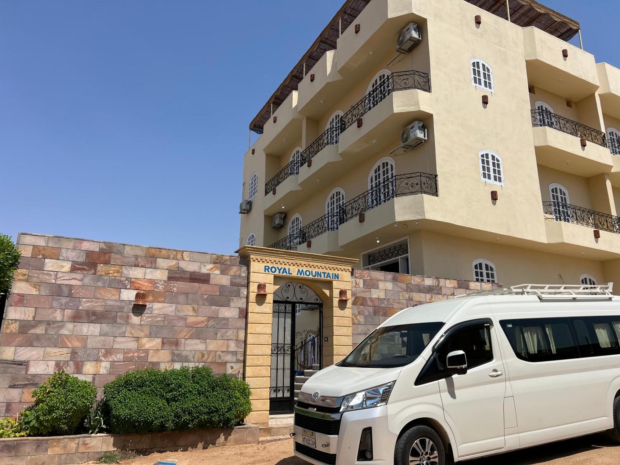 Royal Mountain Hotel 2*