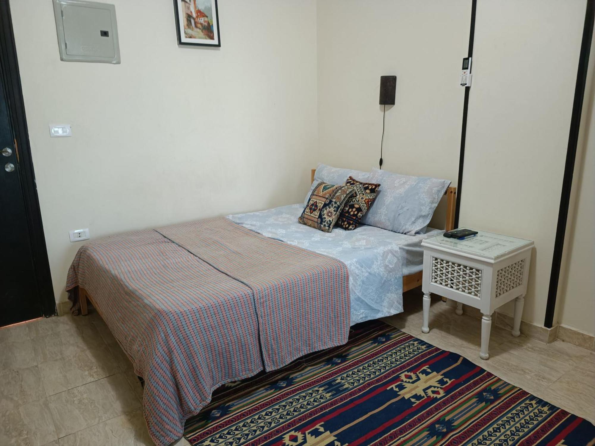 Apartment Cozy Little Near Kite Station.