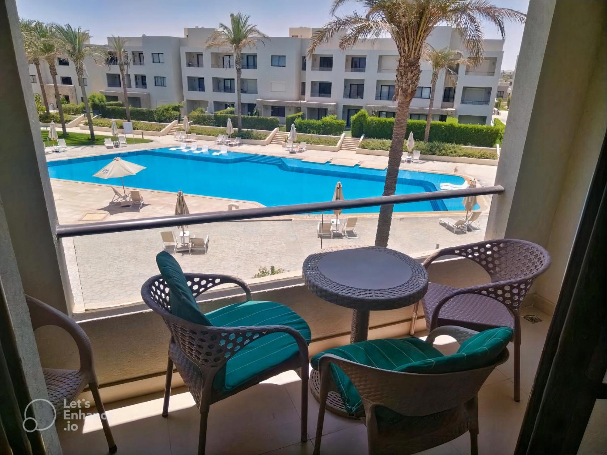 Apartment Salty Life Chalet: Poolside Two-bedroom At Azha