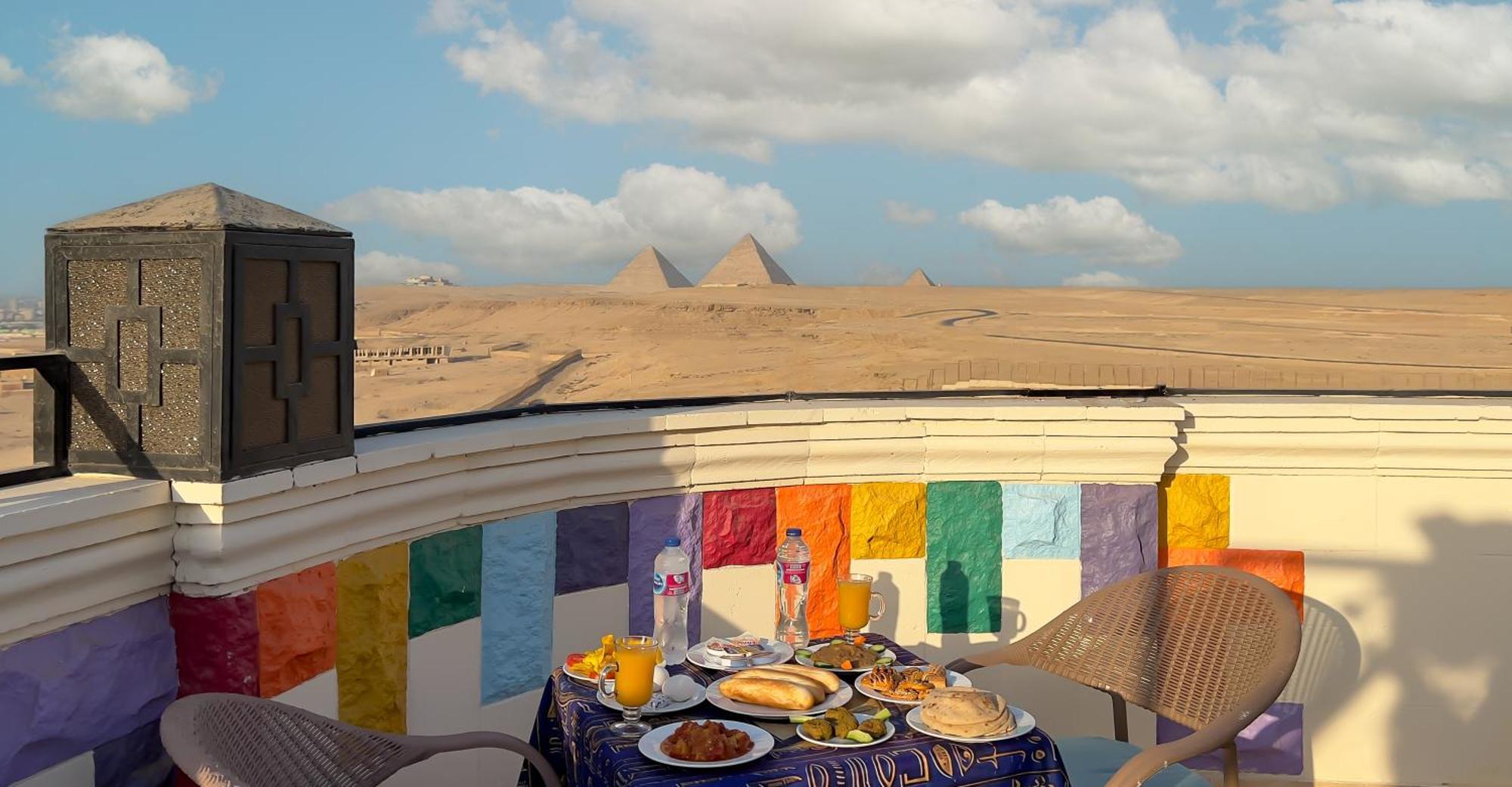 Oda ve Kahvaltı Atlantis Pyramids New Giza