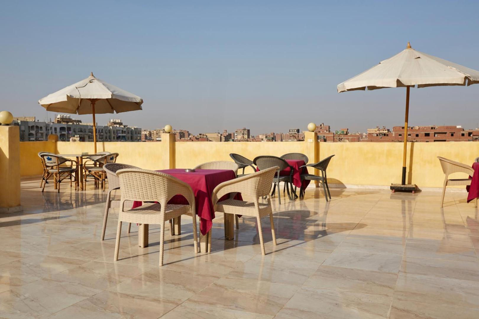 Hotel Grand Pyramid View 3*