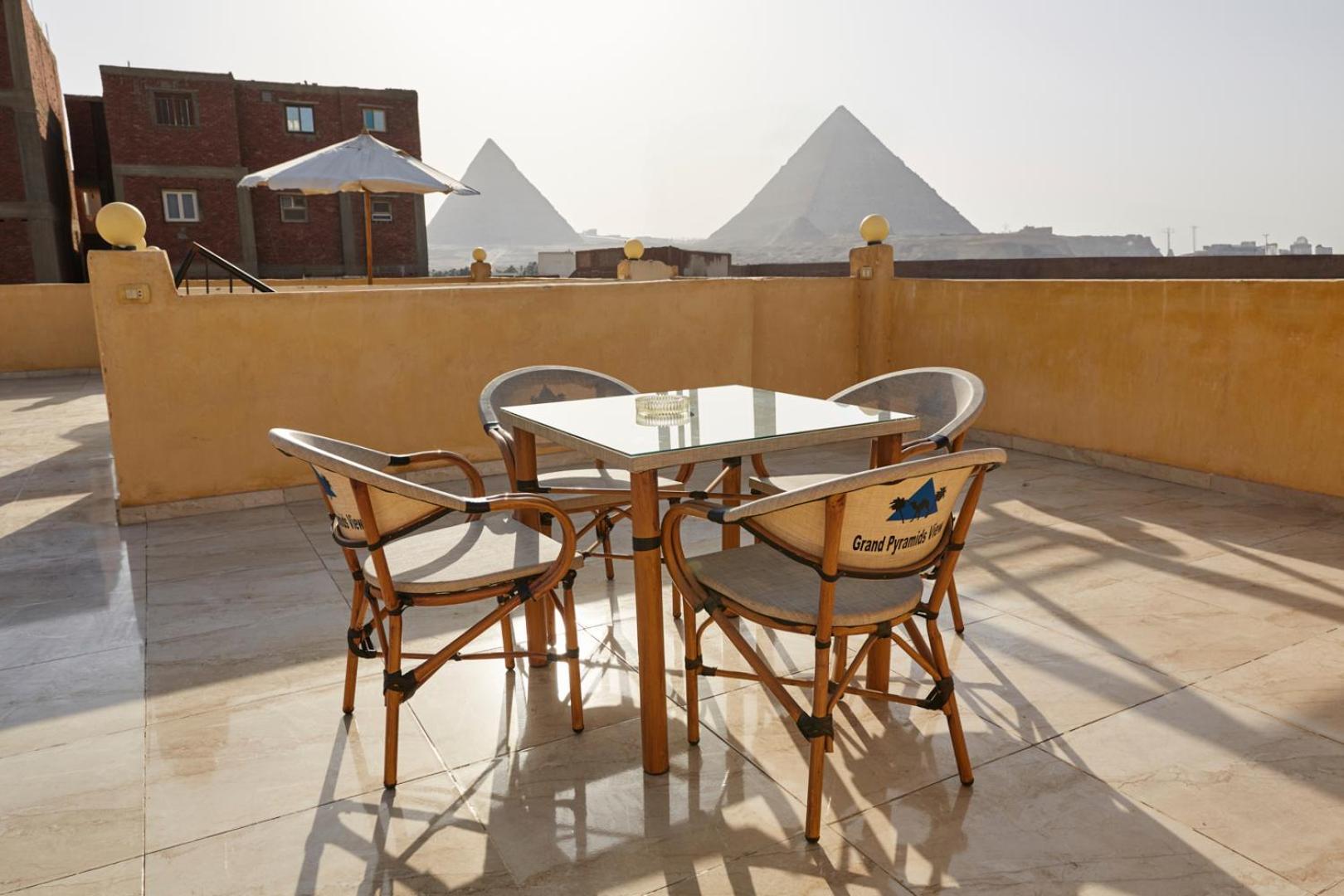 Grand Pyramid View Hotel 3*