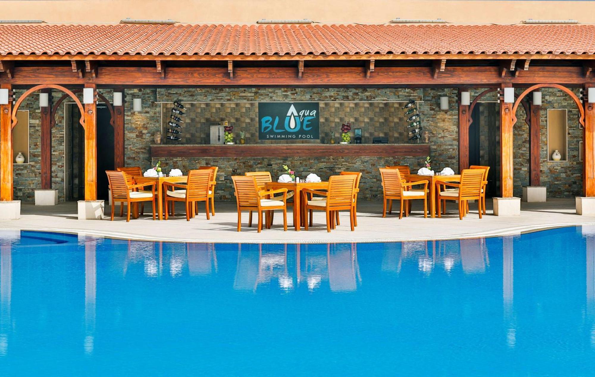 Hilton Plaza Complex