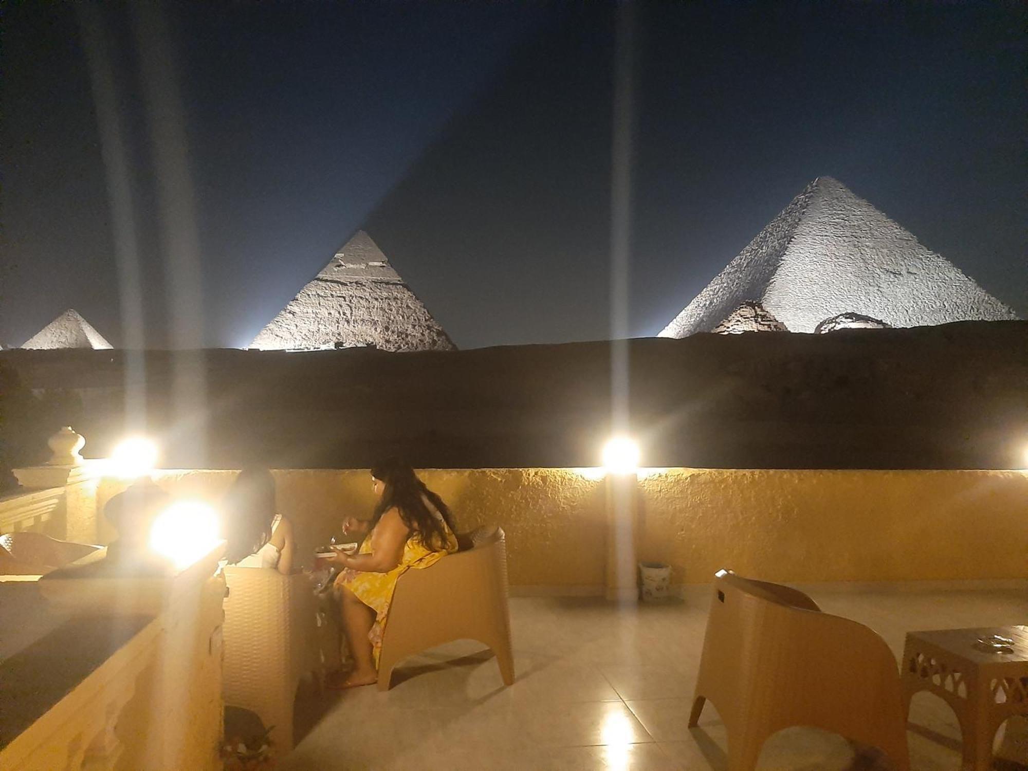 Tamara Pyramids View * Kafret el-Gabal