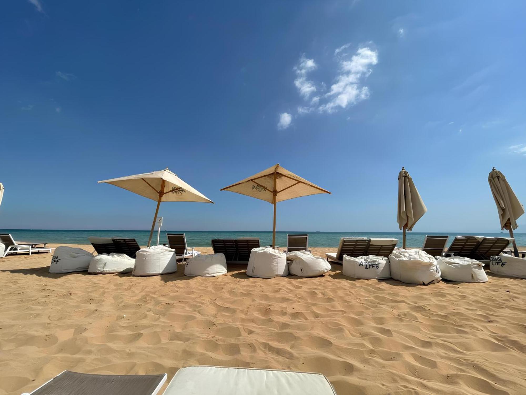 Salty Life Chalet: Poolside Two-bedroom At Azha * Ain Sukhna