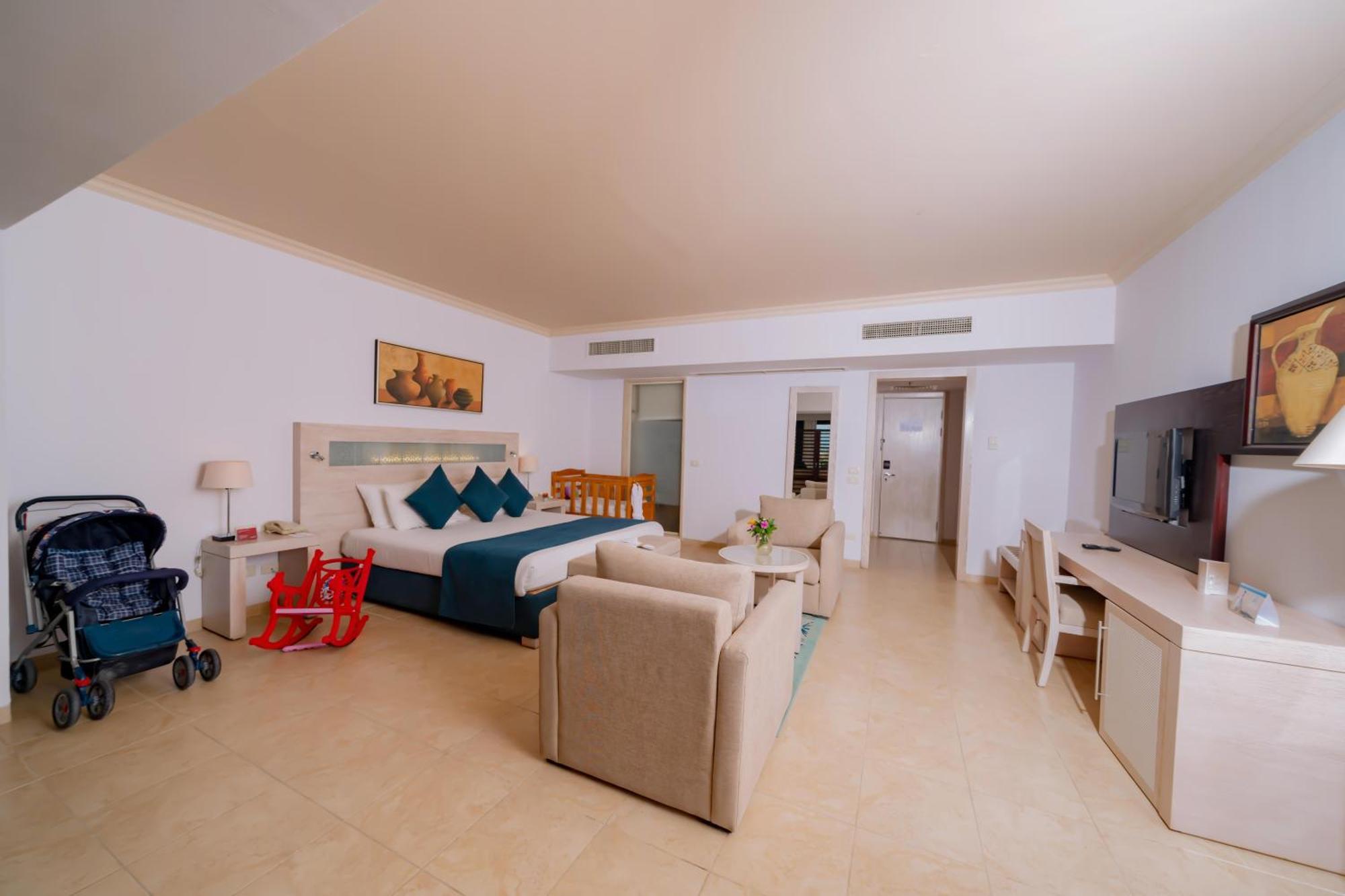 Movenpick Waterpark & Resort Soma Bay