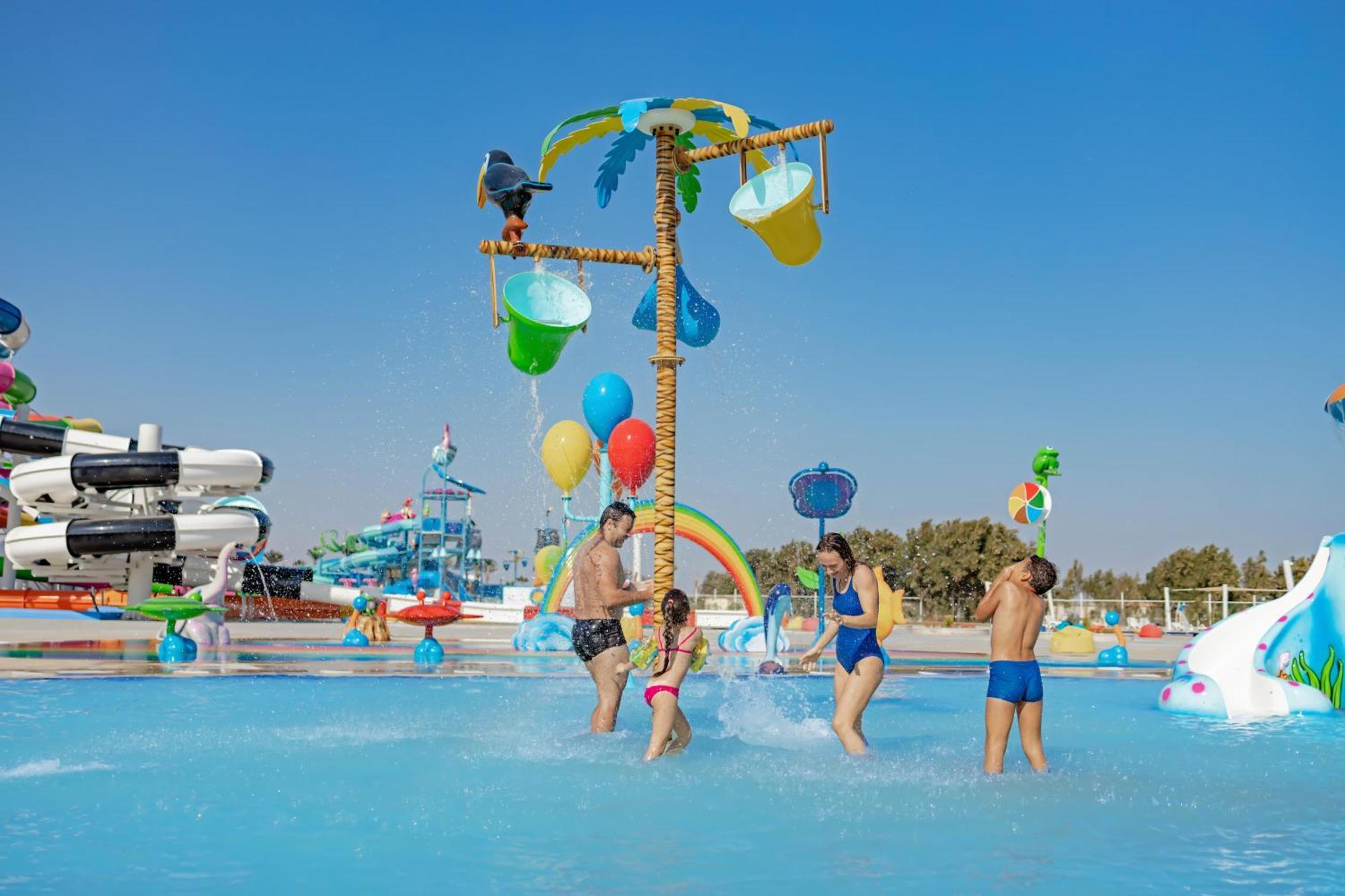 Movenpick Waterpark & Soma Bay
