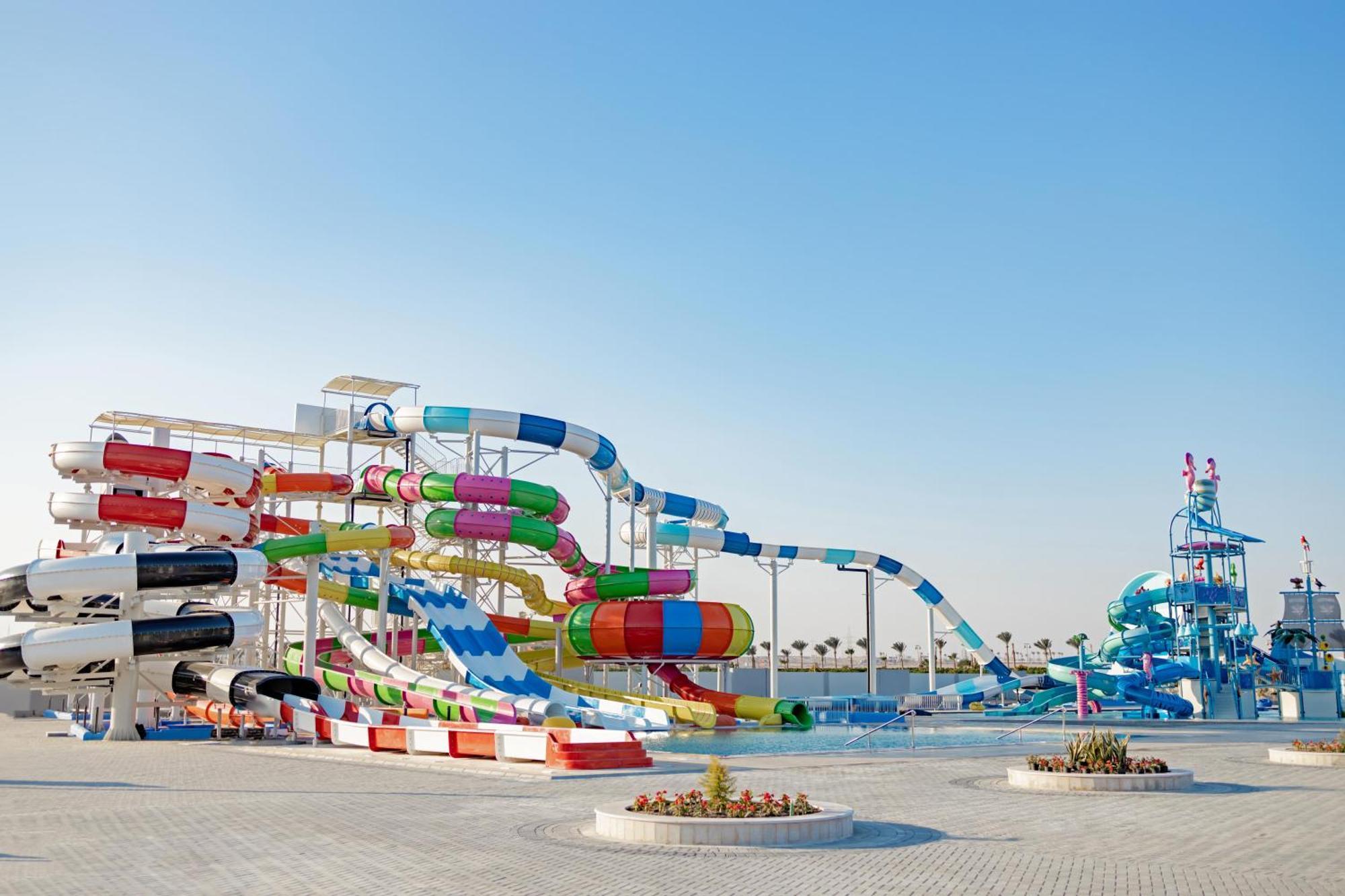 Movenpick Waterpark & 5* Soma Bay