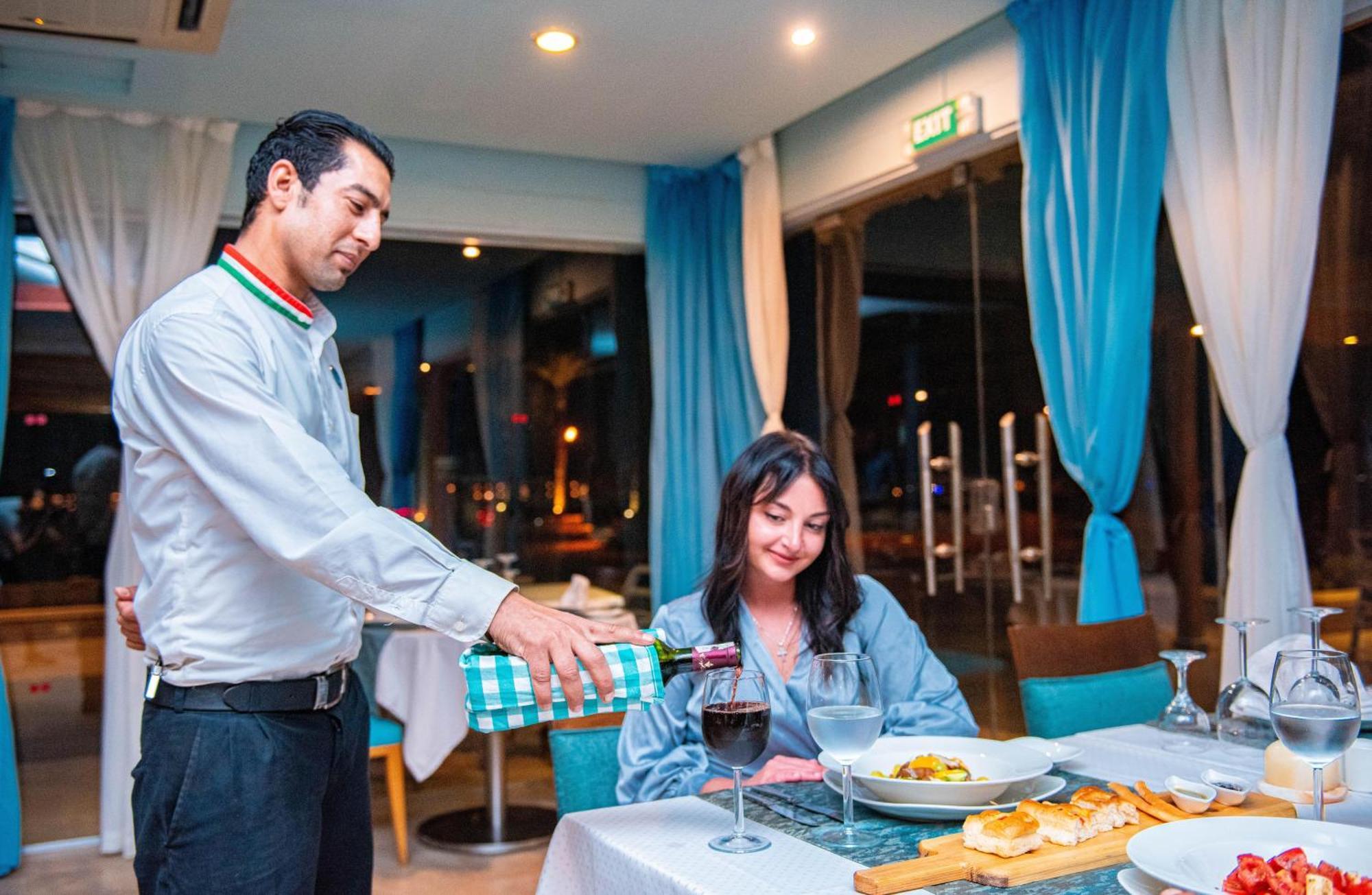 Movenpick Waterpark &