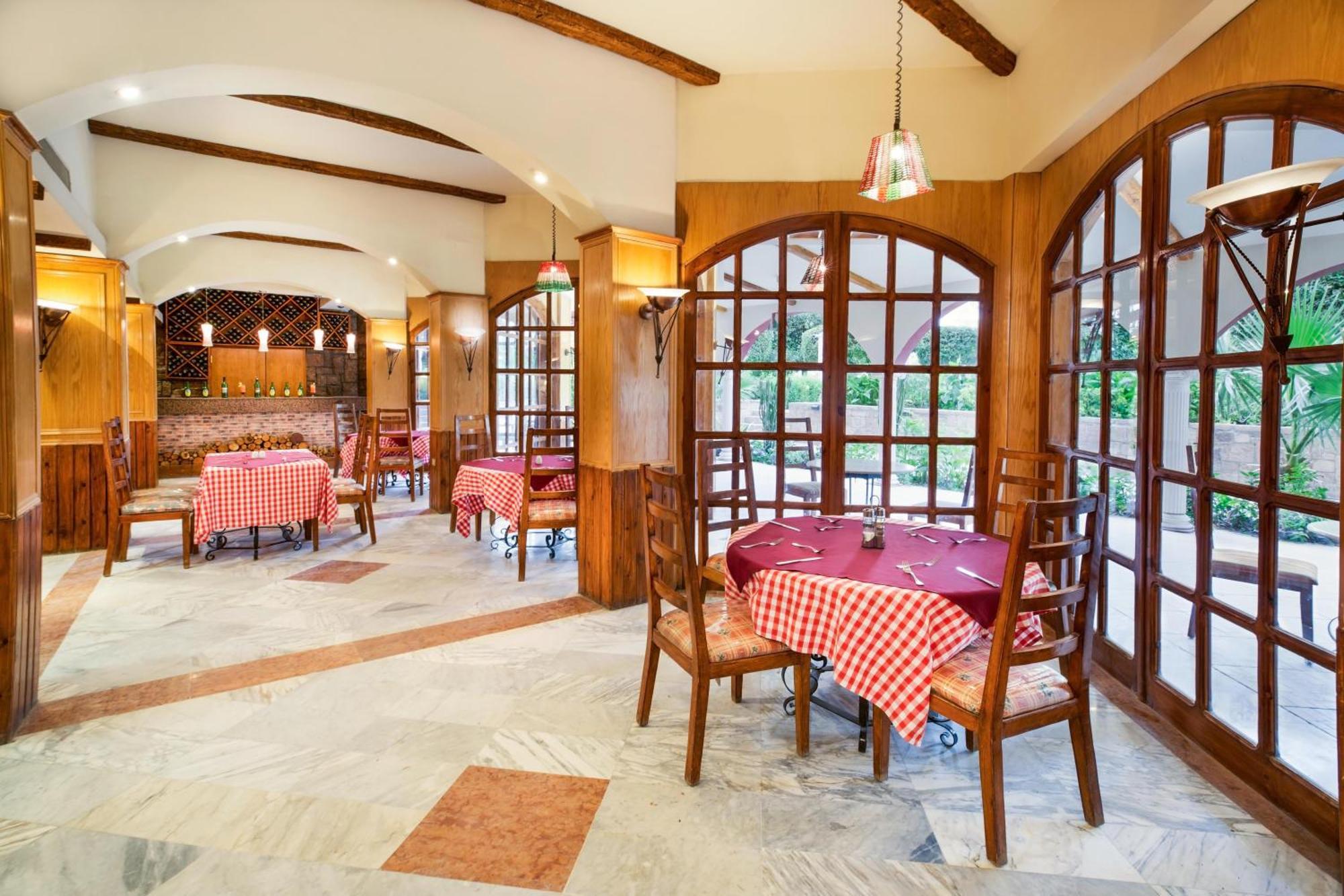 Pyramisa Hotel 4*