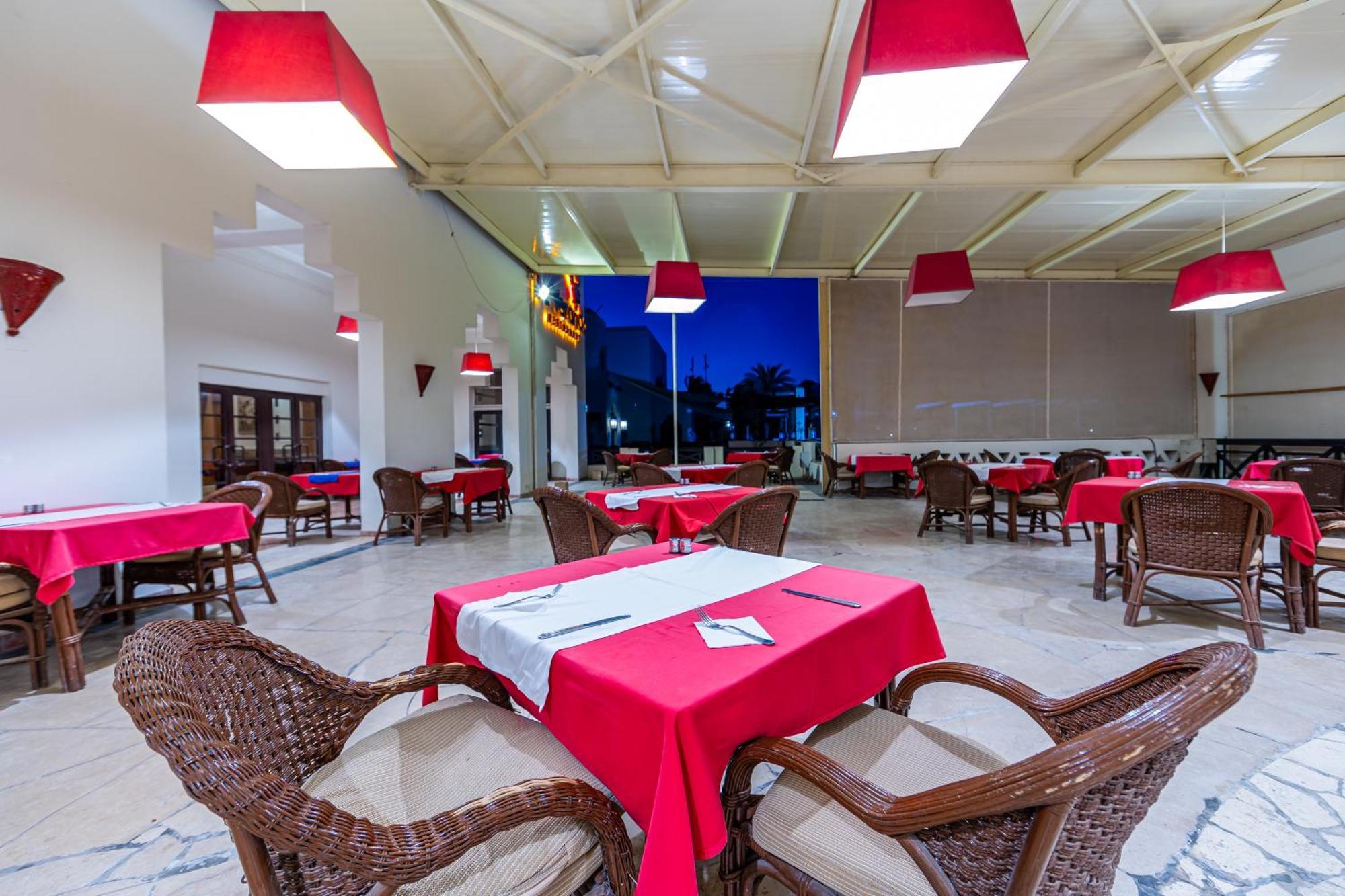 Otel The Plaza 5*