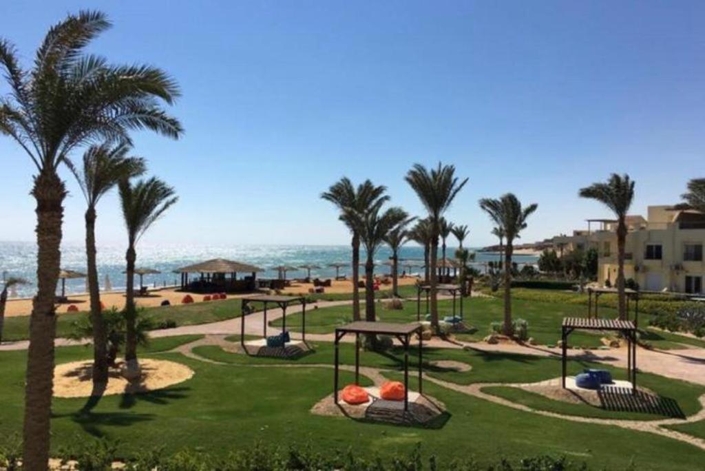 Apartment Laguna Bay Chalet: Rooftop Retreat In Ain Sokhna Ain Sukhna