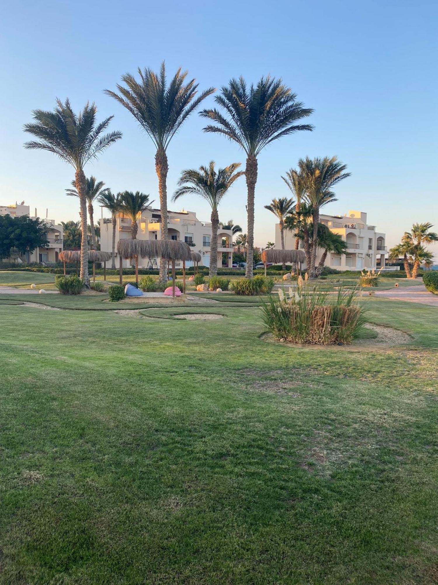 With Roof At Laguna Bay- Ain Sokhna - شالية غرفتين مكيف بالكامل بالرووف قرية لاجونا باي - العين السخنة Daire