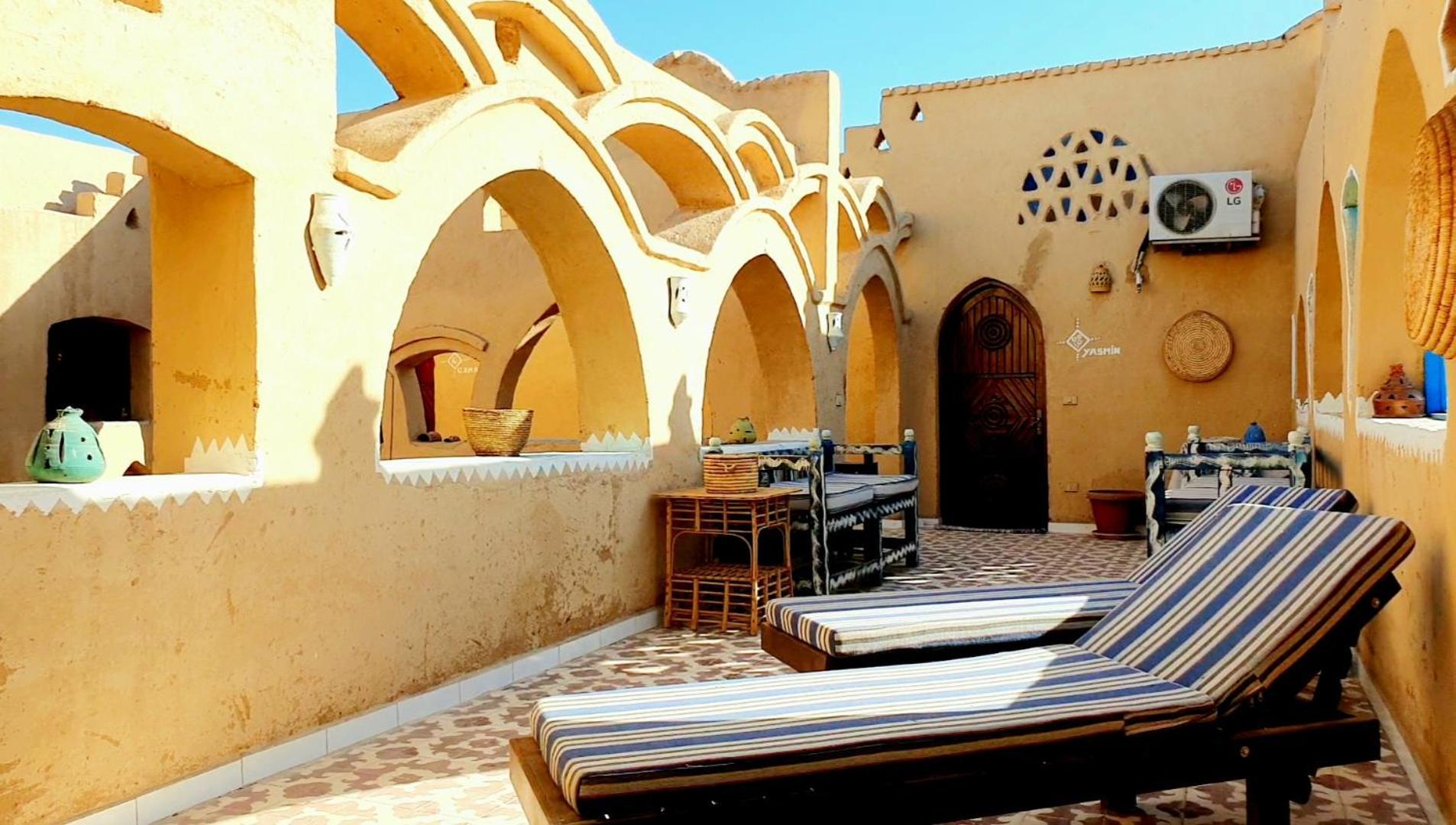 Scorpion House Pensiune