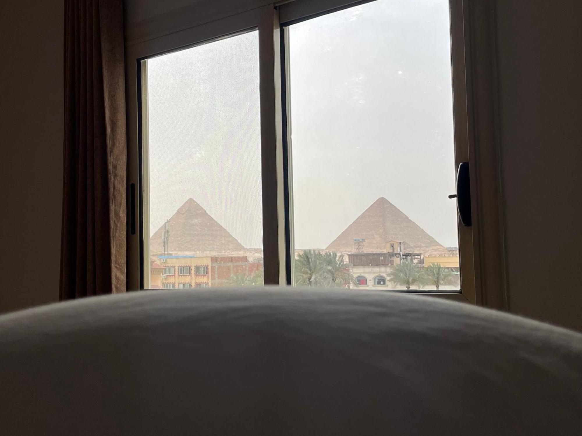 Hotel Golden Mask Pyramids *