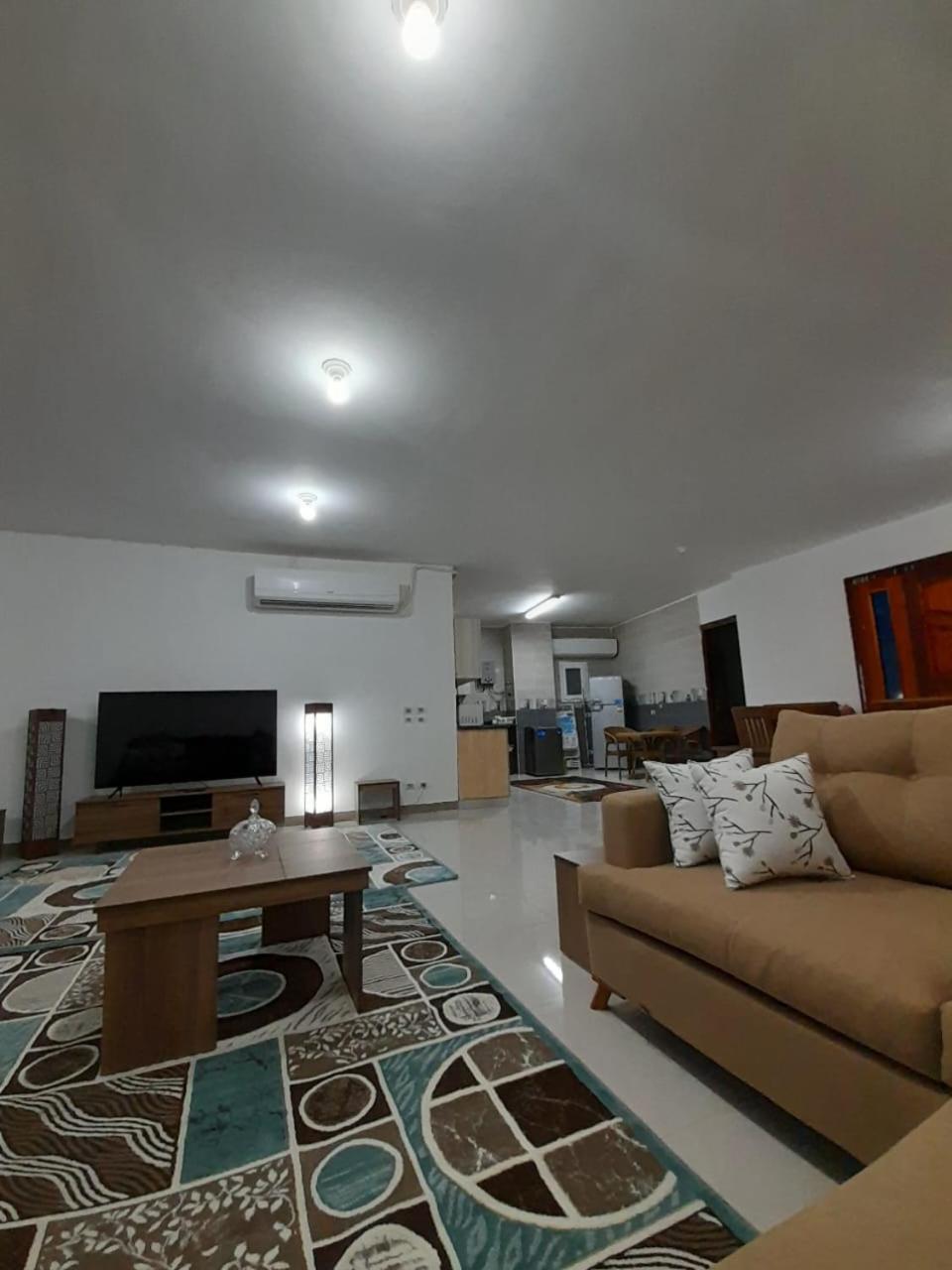 Luxury Sea-view 2 Bedrooms In Hadaba Apartment *