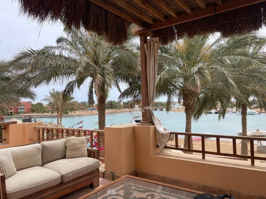 The Seafront Magical Loft! Hurghada