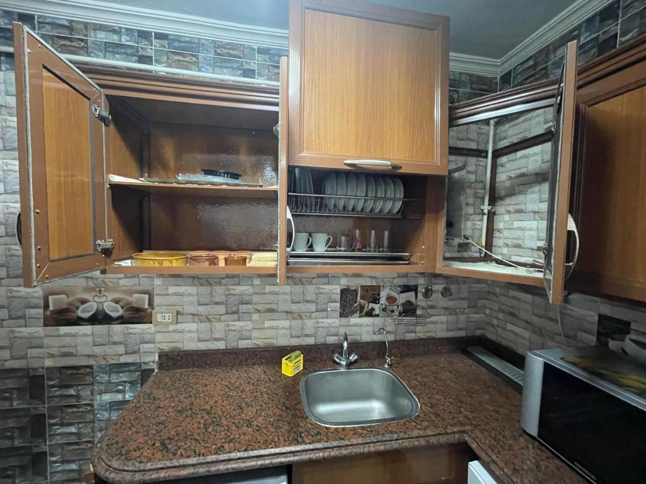 Sea View In Gleem Luxury - Saba Basha - Apartment
