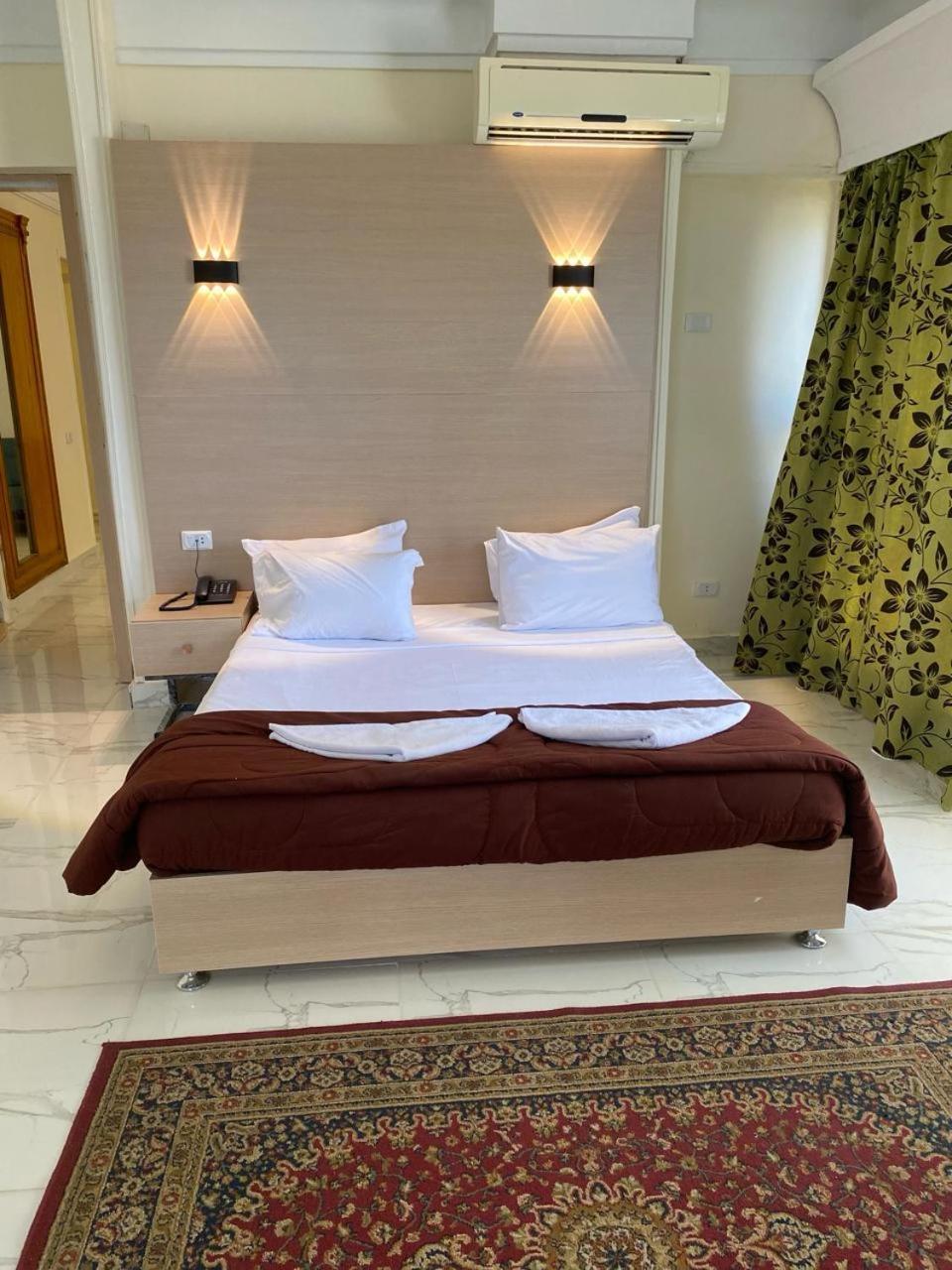 Hotel Regency