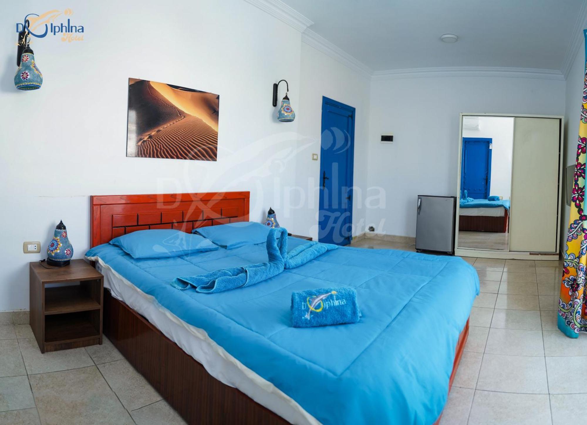 Dolphina & Restaurant 4*