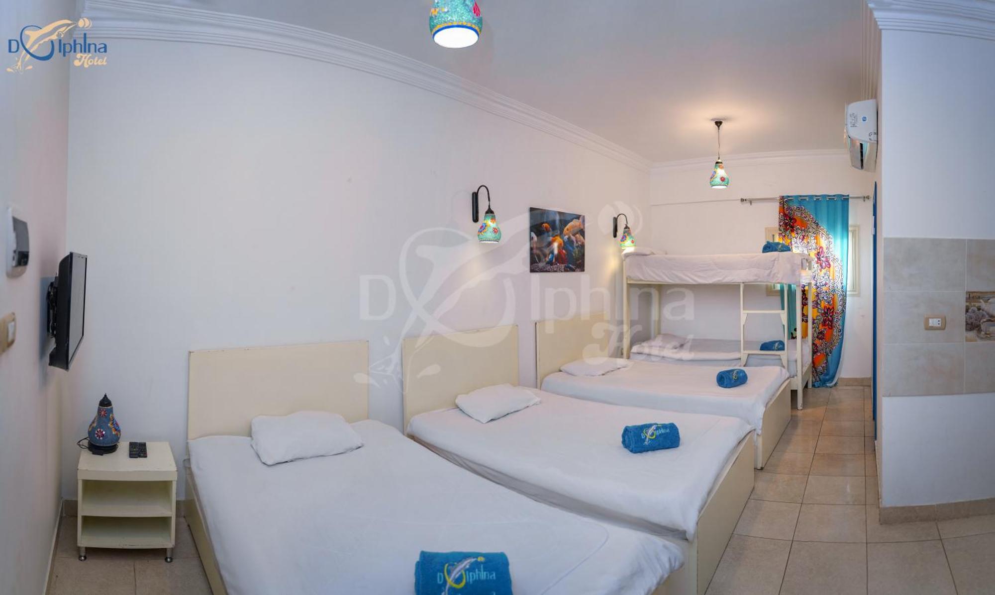 Dolphina & Restaurant 4*