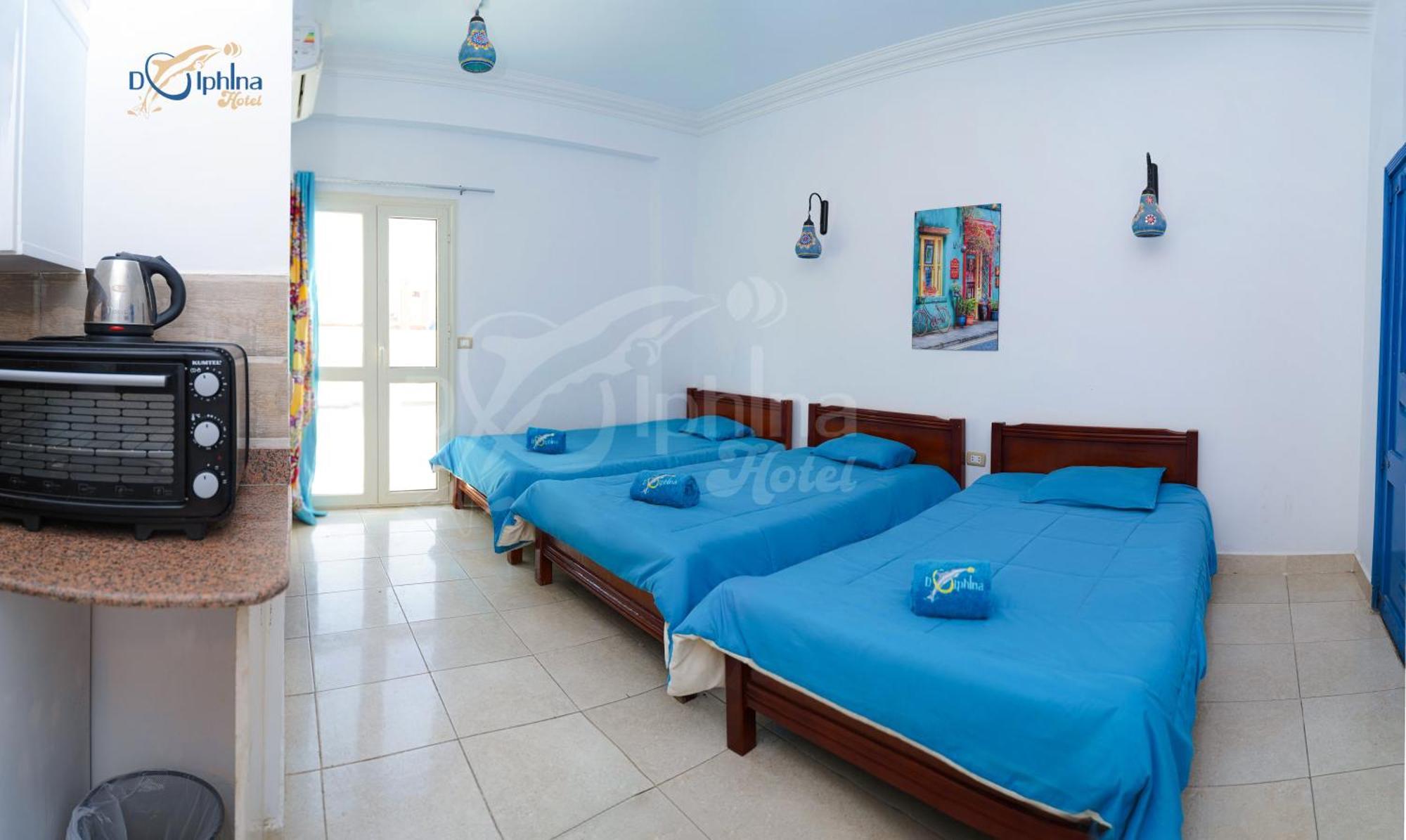 Hotel Dolphina & Restaurant 4*