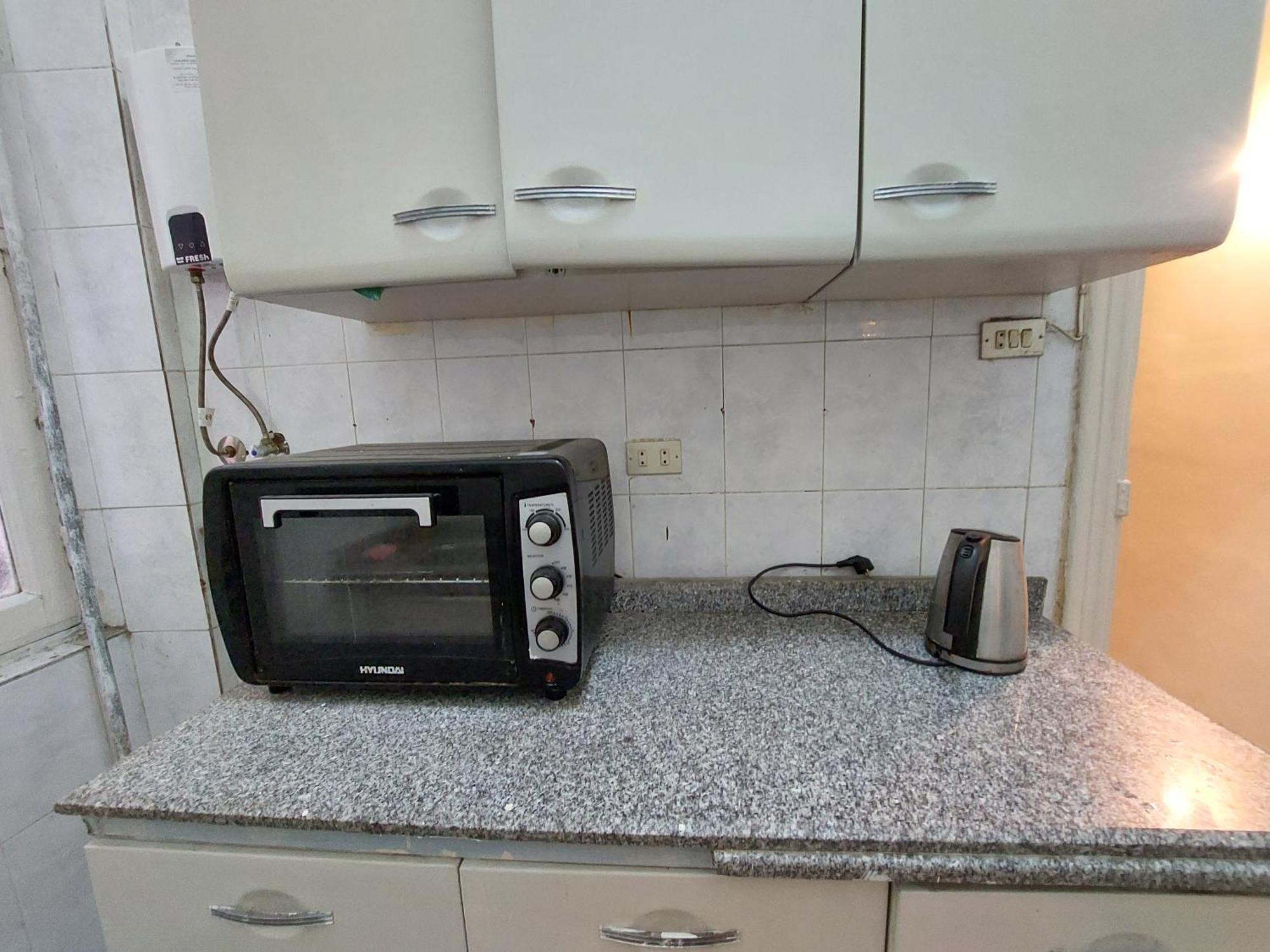 Private At Shared Apartment, Only Men And Sorry Ladies Not Allowed 仅限男士 *