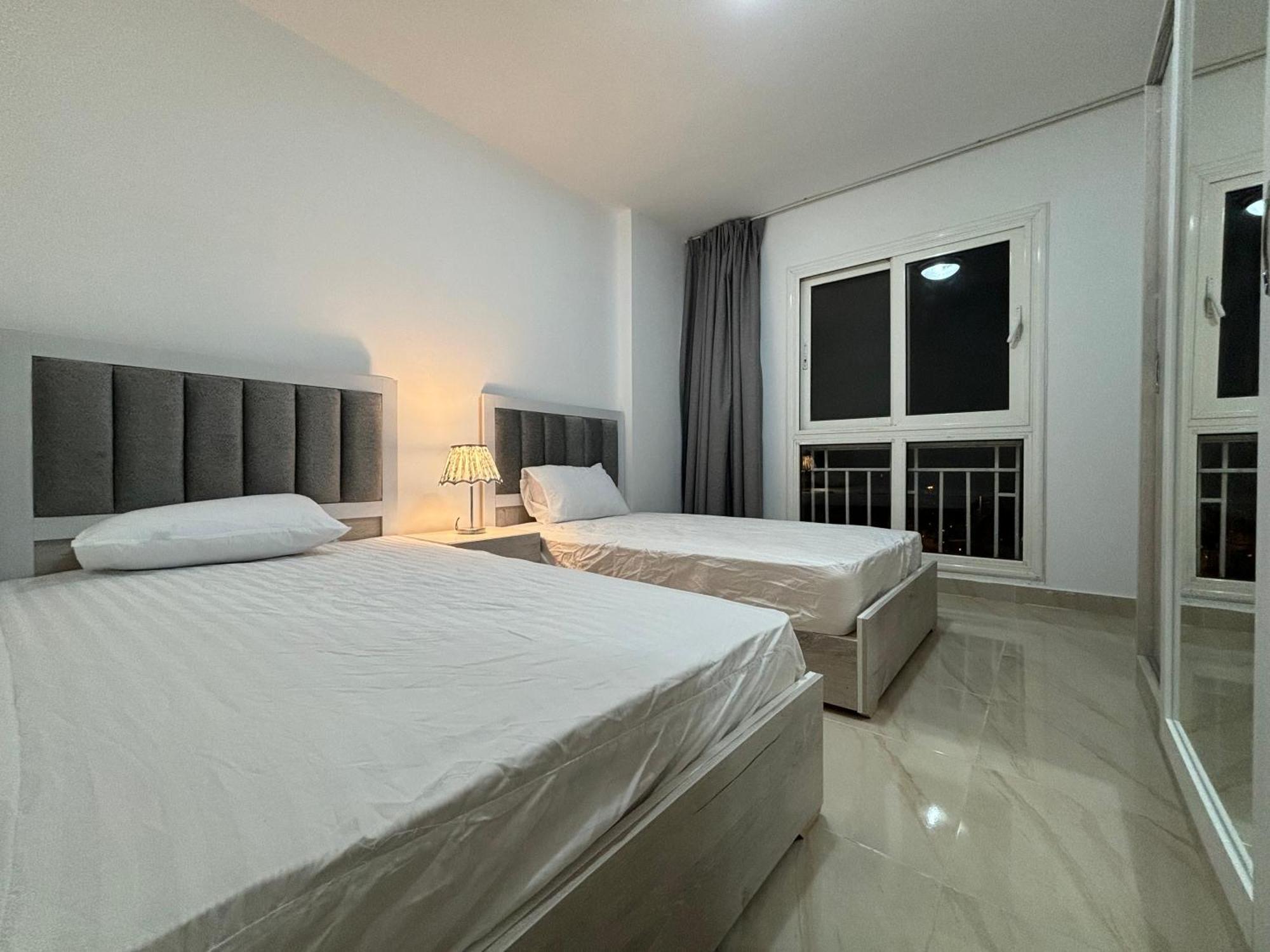Apartment Luxury Inn: 2br Prime Location In B12 Madinaty