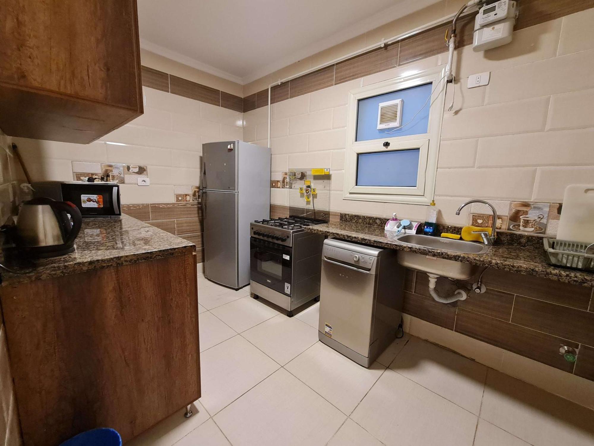 Freshly Modern Renewed 3br Full Aircod Dar Masr Qornfel Apartment *
