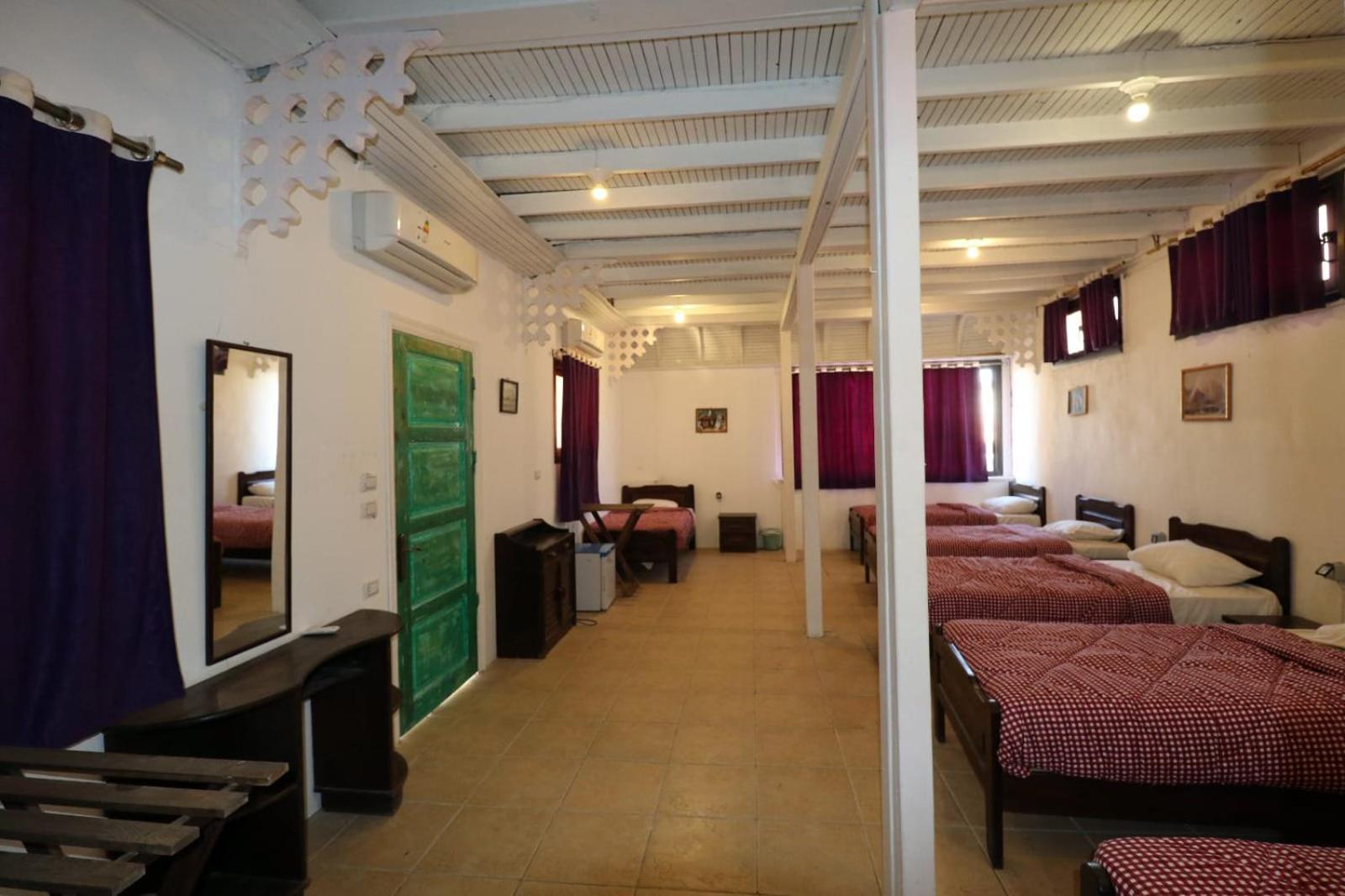 Hostel Mirage Village