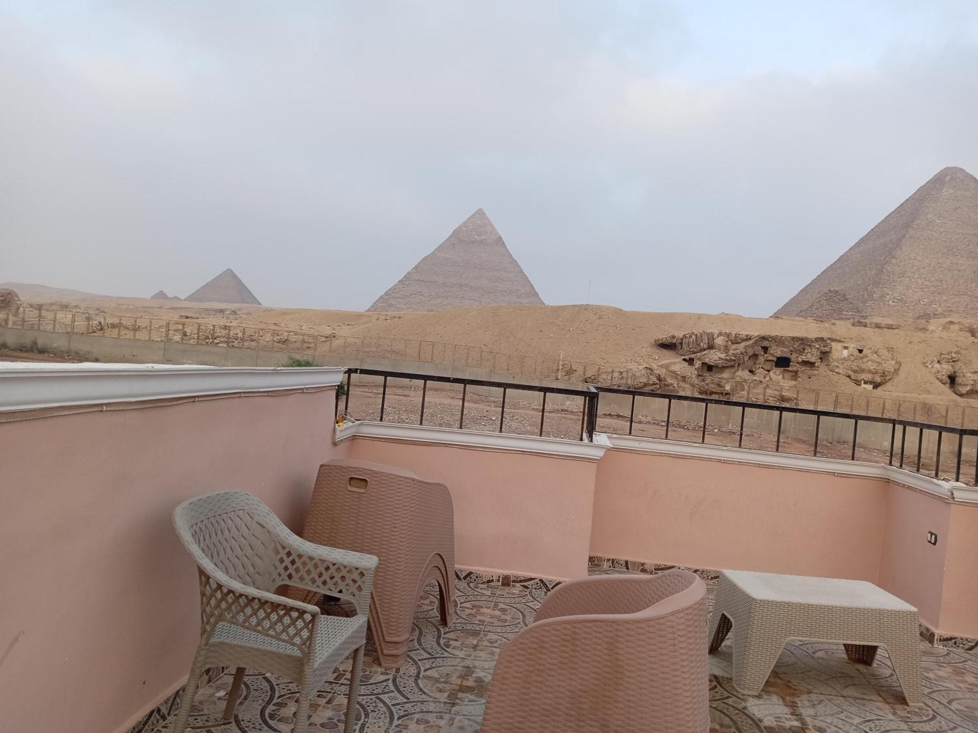 Guest house Grensha Pyramids
