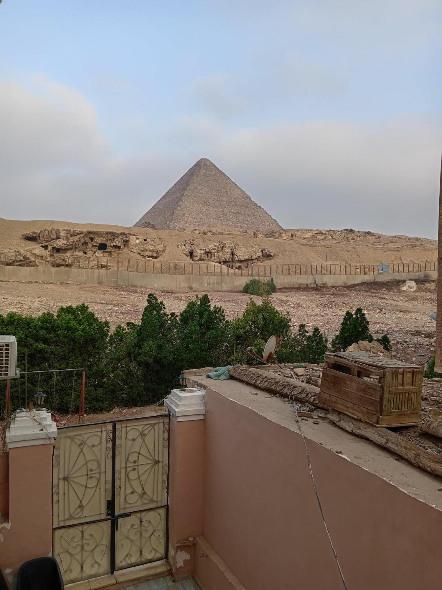 Grensha Pyramids *