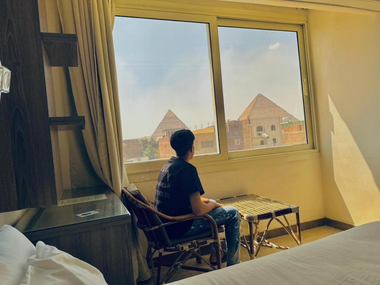 Hotel Hassan Pyramids *