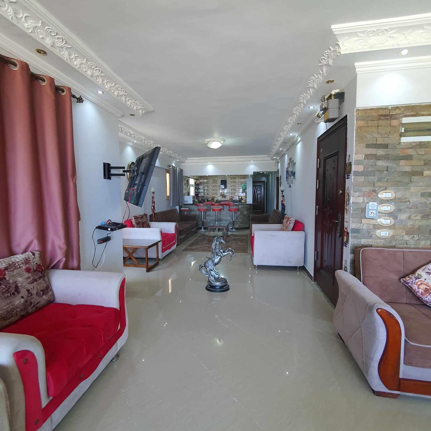 Daire Sea And Montaza Palace View 2 Bedrooms Alexandria,2 Full Bathrooms, With 2 Ac And 1 Stand Fan, Free Wifi , Available Year Days With 3 Heavy Blankets *