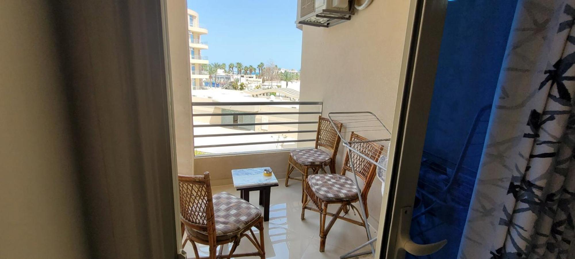 With Seaview, Amazing For Couples, Sunny & Seaview & Free Wi-fi *
