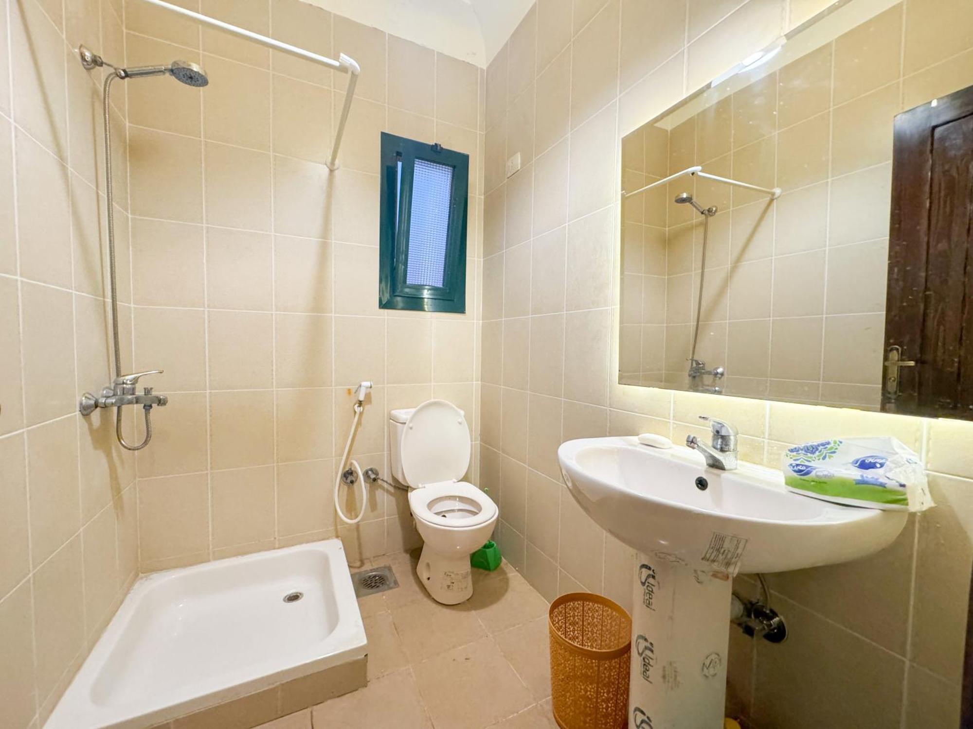La Hacienda 2 Bedroom Apartment *