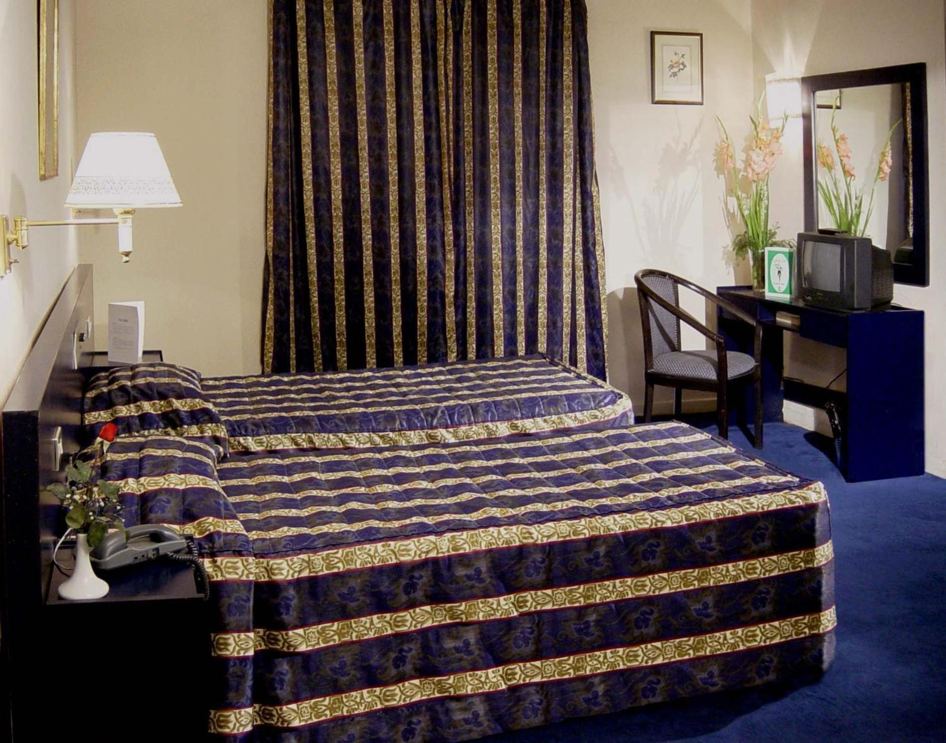Otel Concorde Dokki 3*