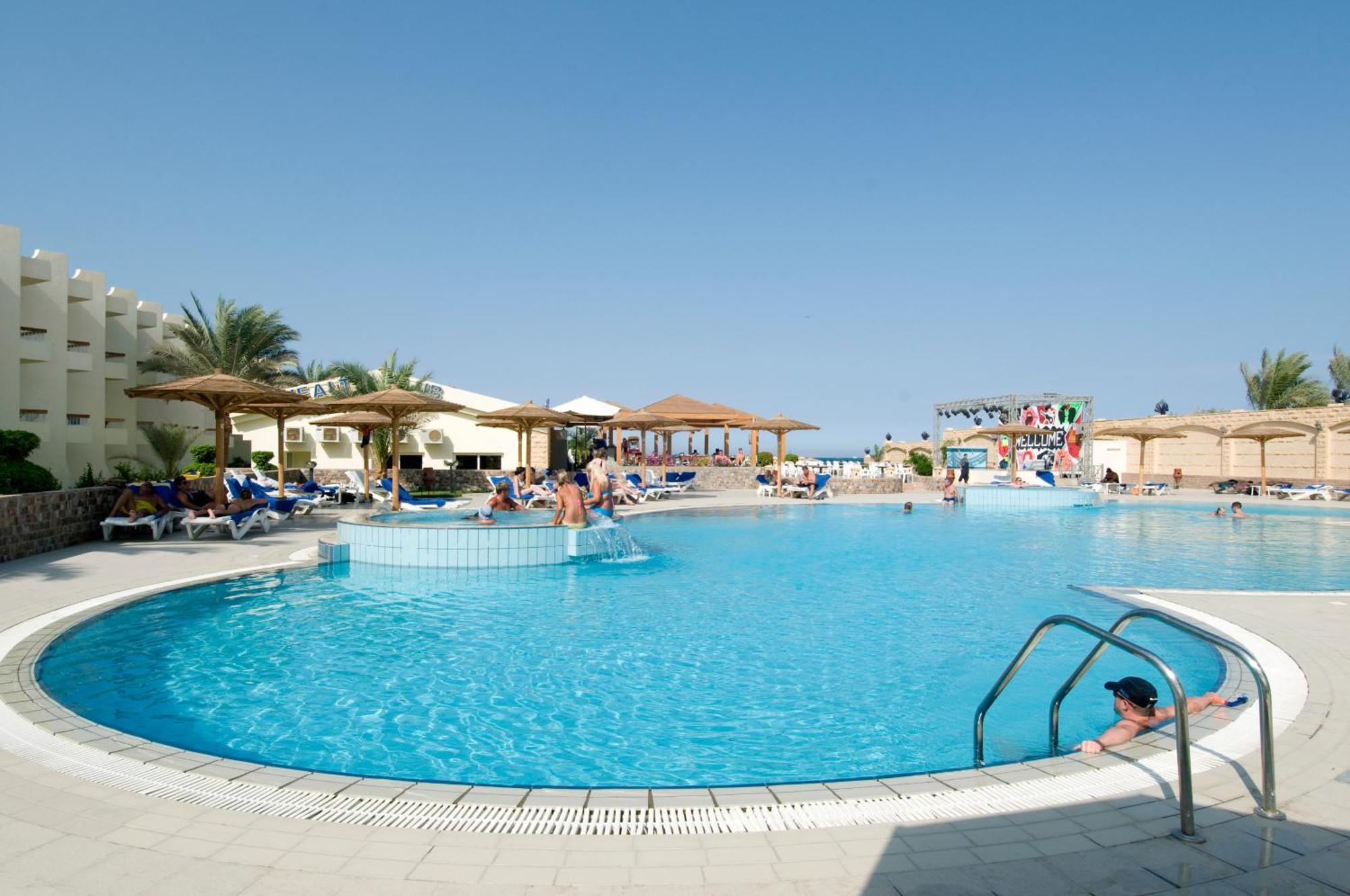 Resort Palm Families And Couples Only 4*