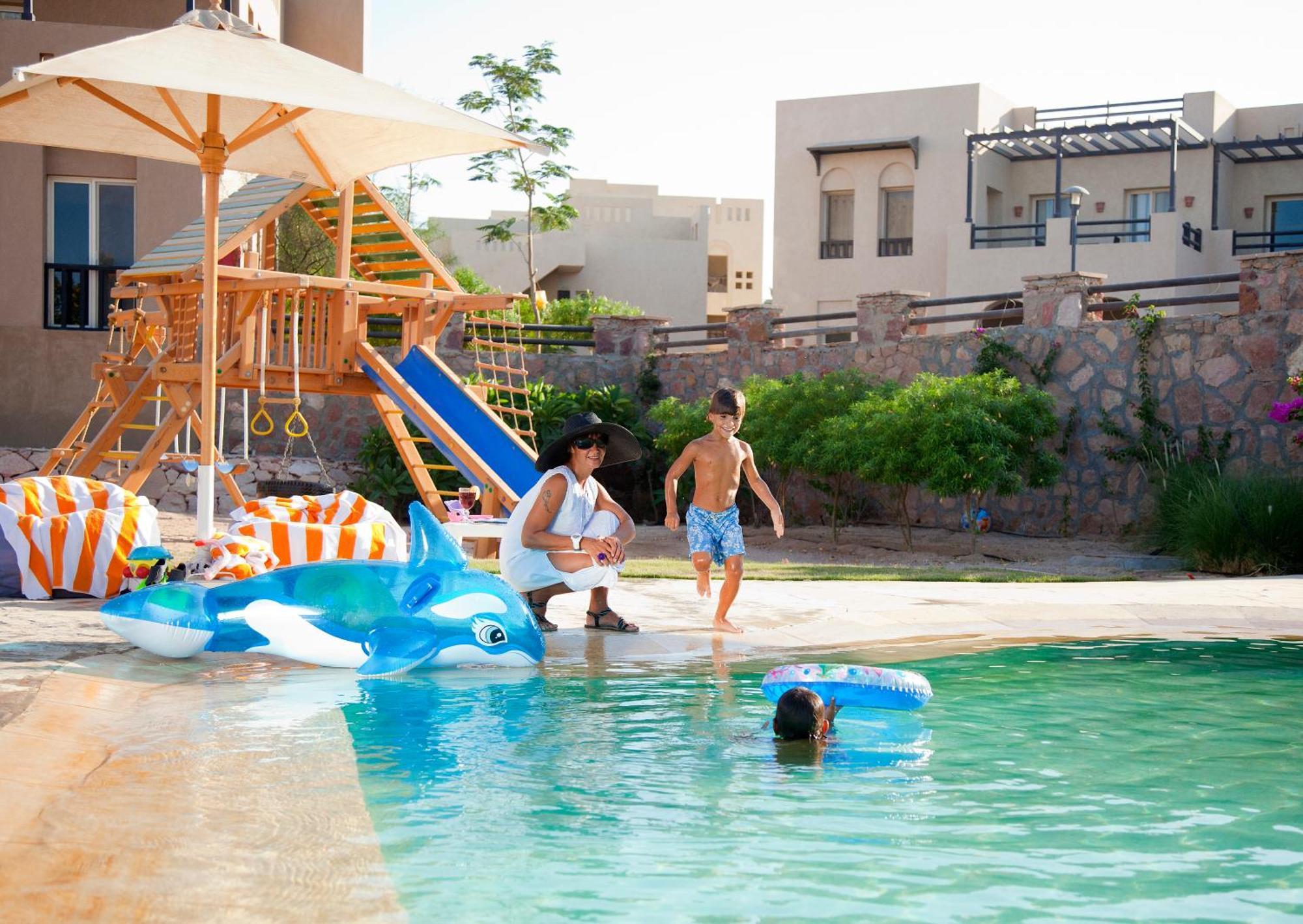 Aparthotel Azzurra 2*