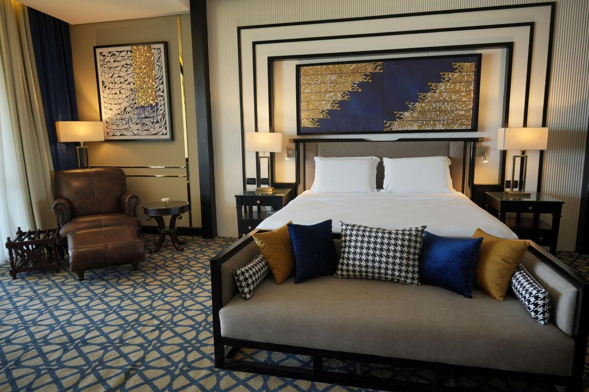 Radisson Blu & Convention Center, Hotel