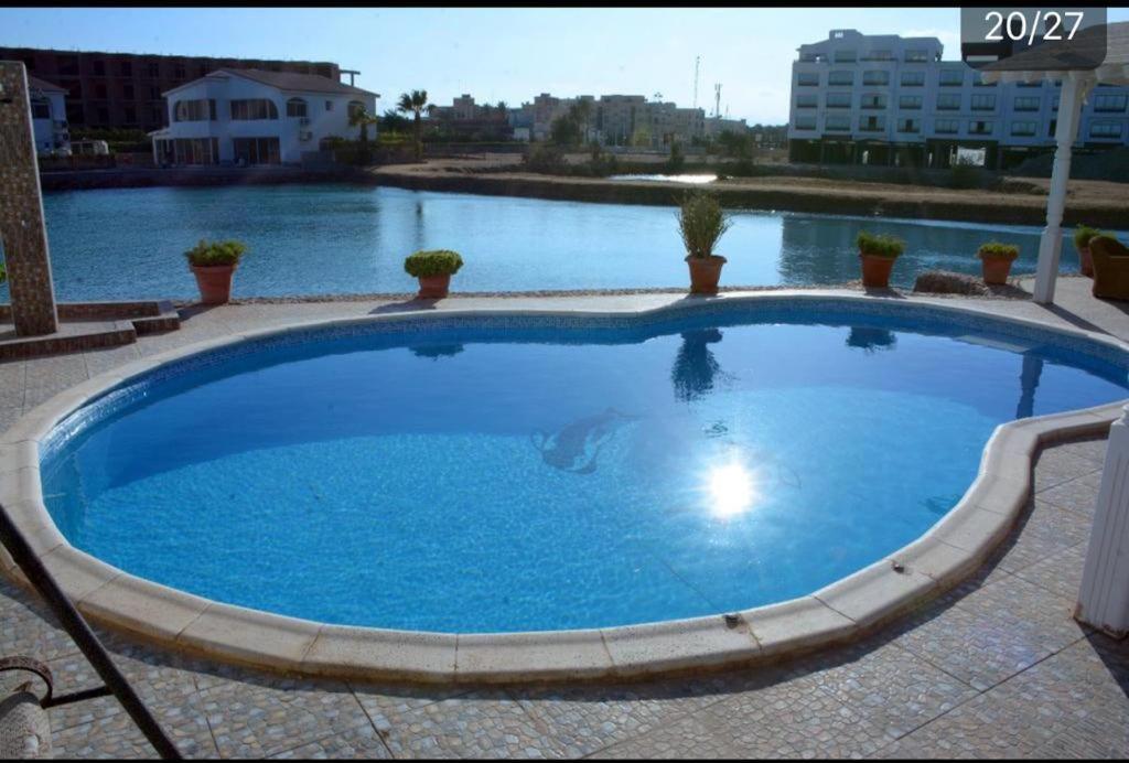 With Private Pool *