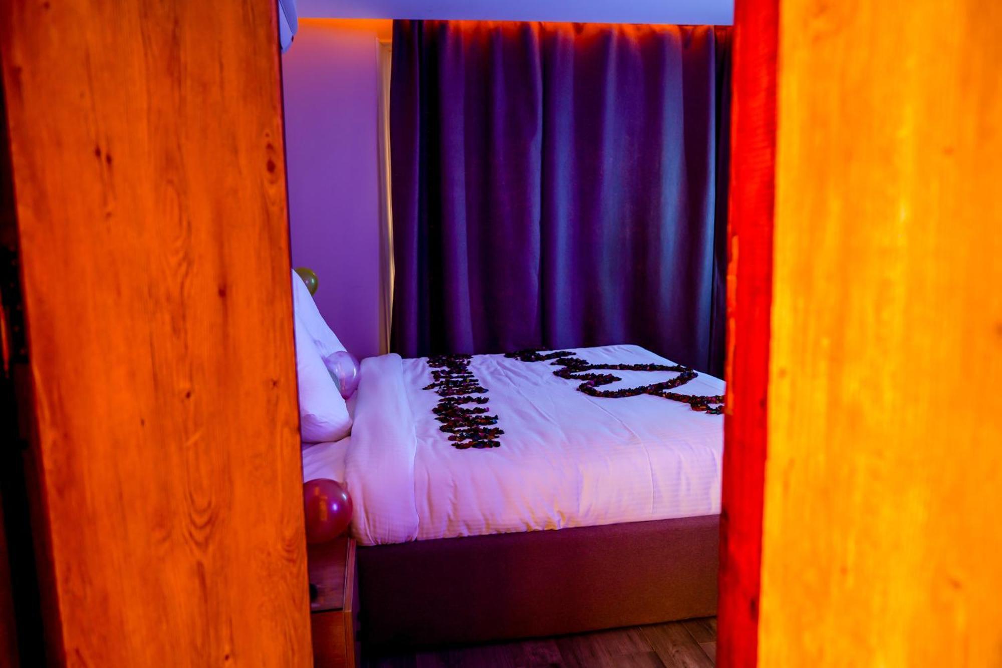 Pyramids Hotel Kafret el-Gabal