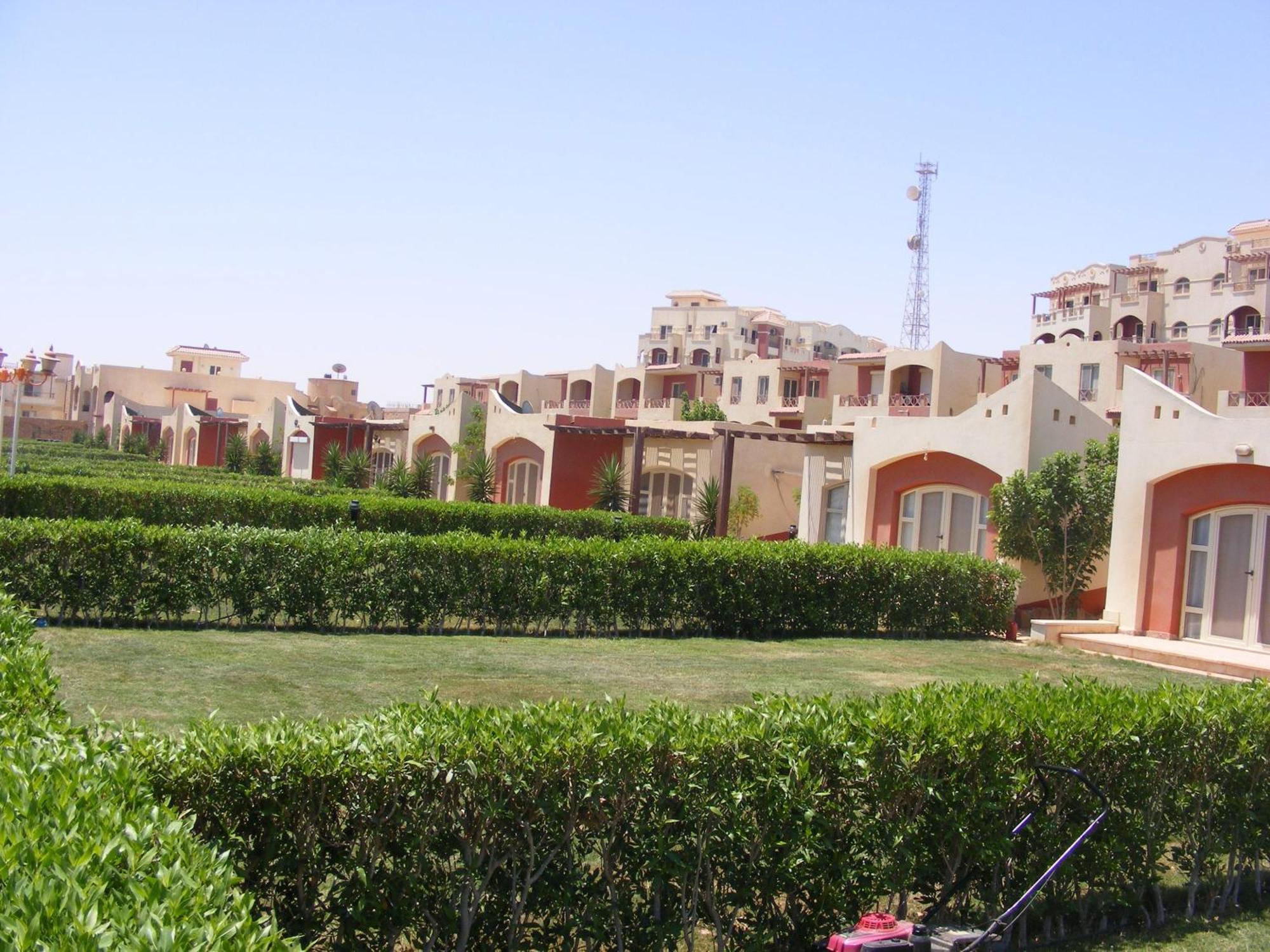 Resort La Sirena & - Families Only