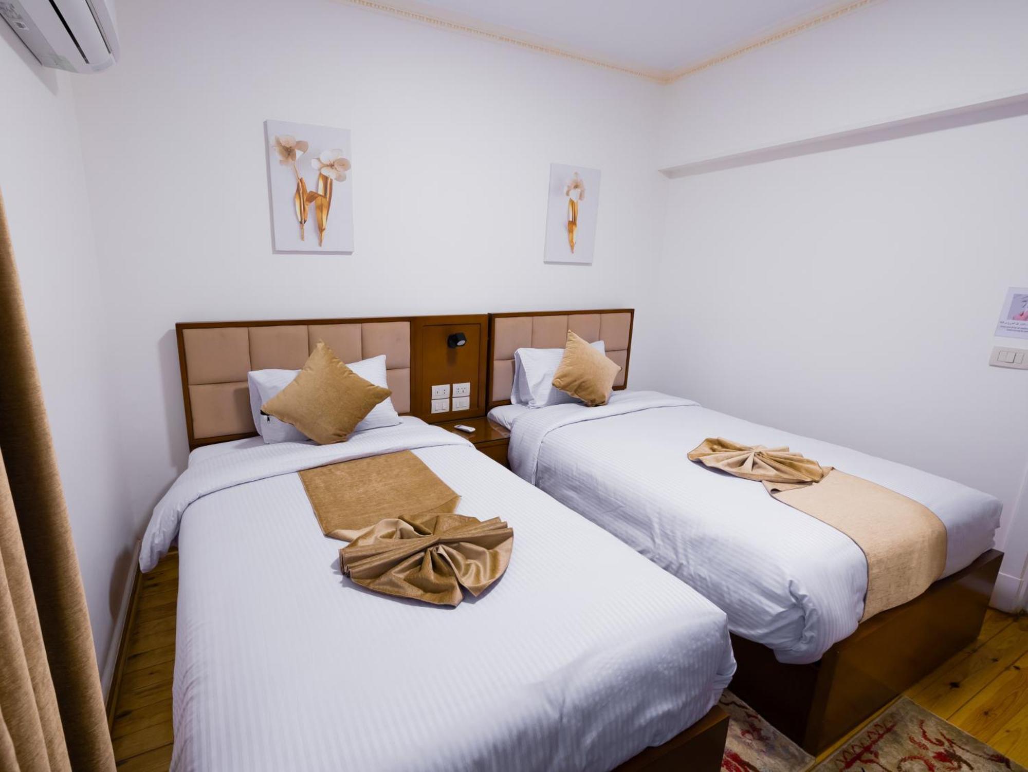 Gleem Luxury Elite Apartment