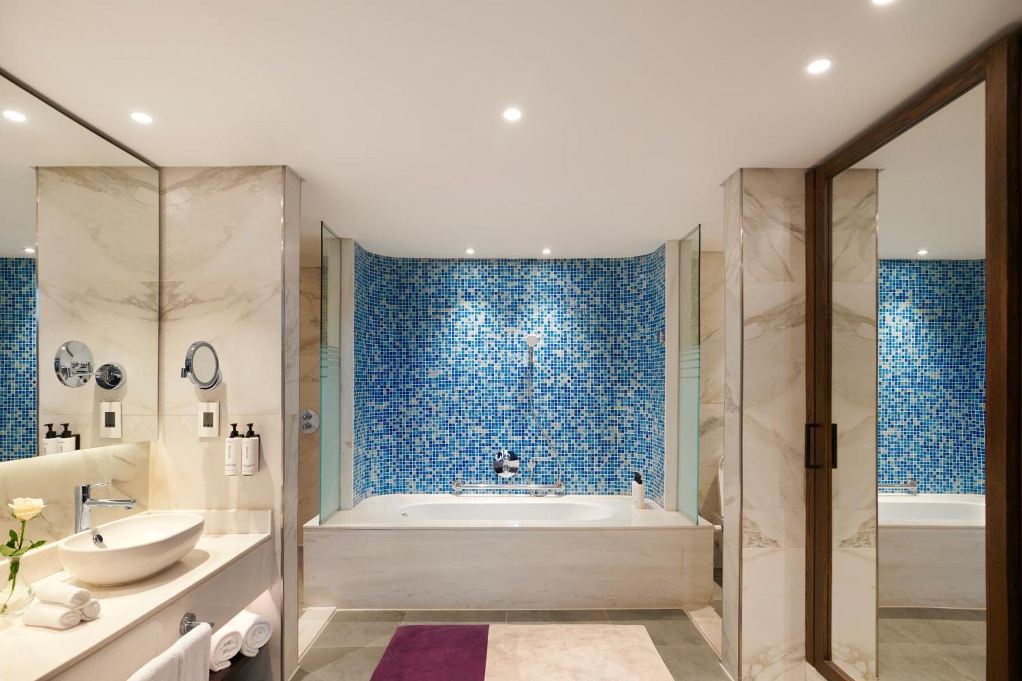 Hotel Crowne Plaza - West Cairo Arkan By Ihg 5*