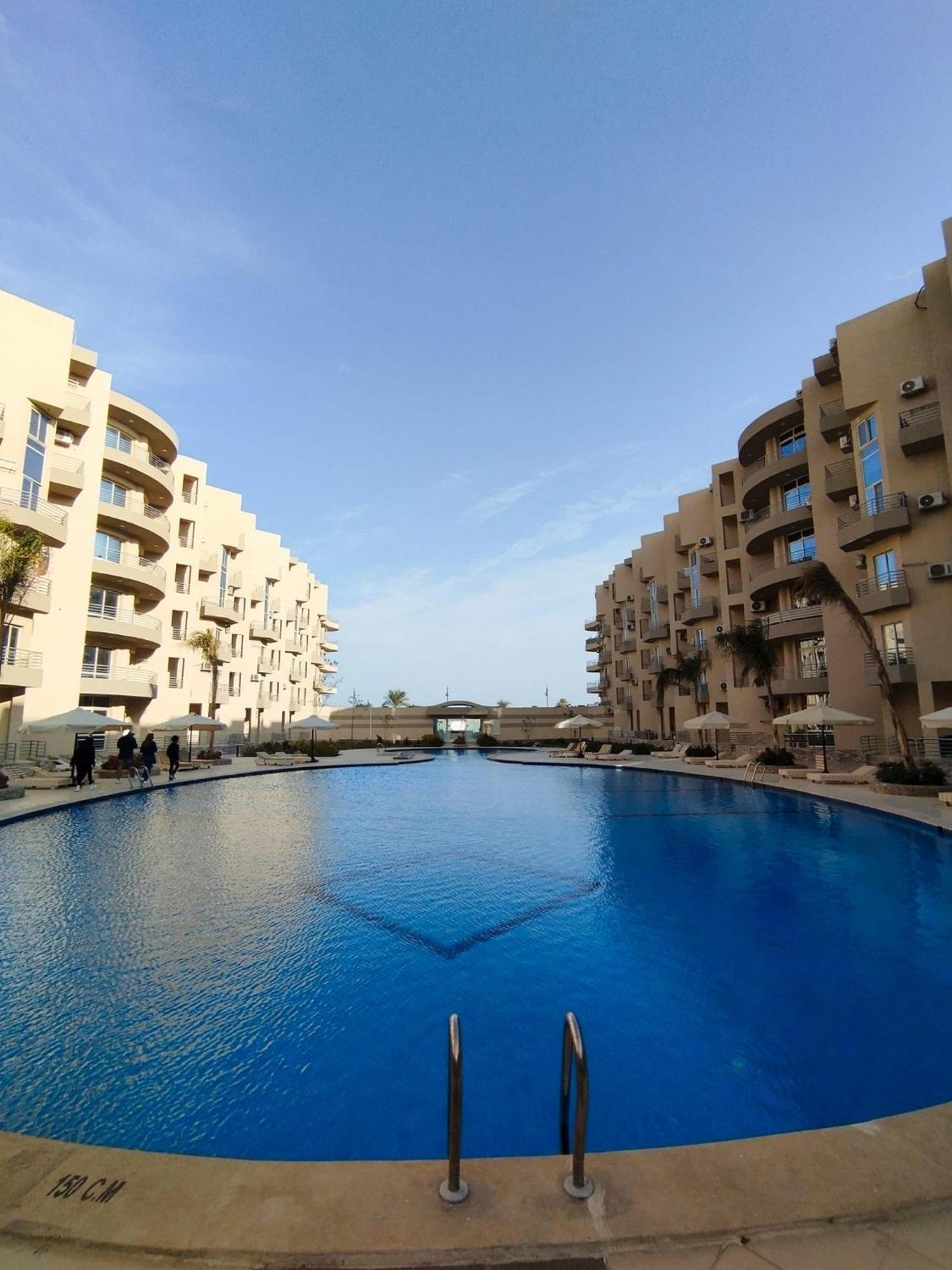 With Seaview, Amazing For Couples, Sunny & Seaview & Free Wi-fi * Hurghada