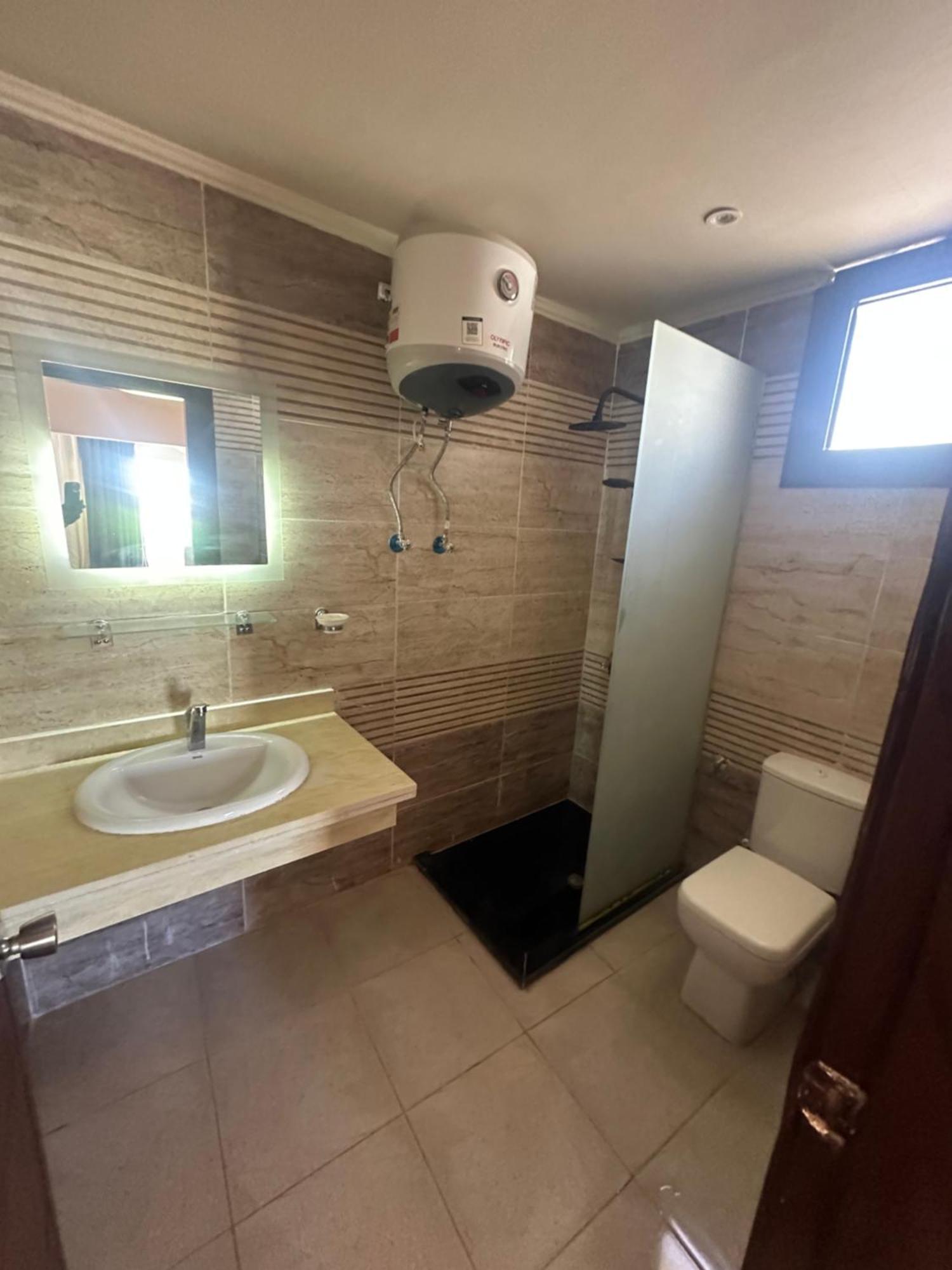 Mashrabiya Apartment *