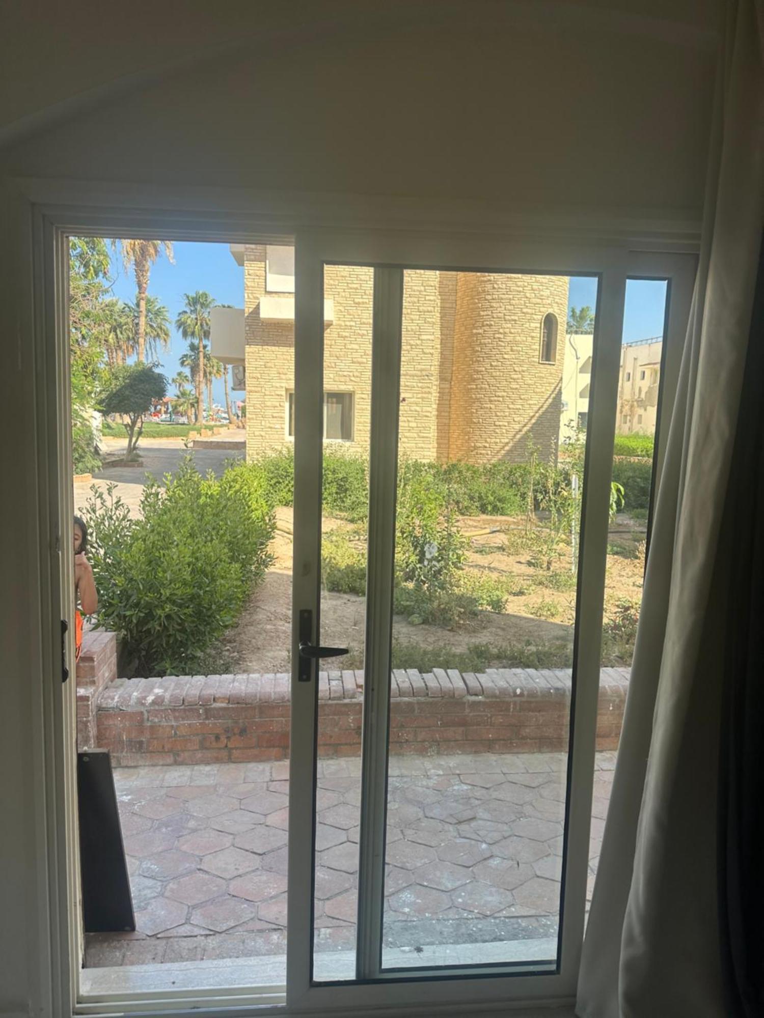 Mashrabiya Apartment *