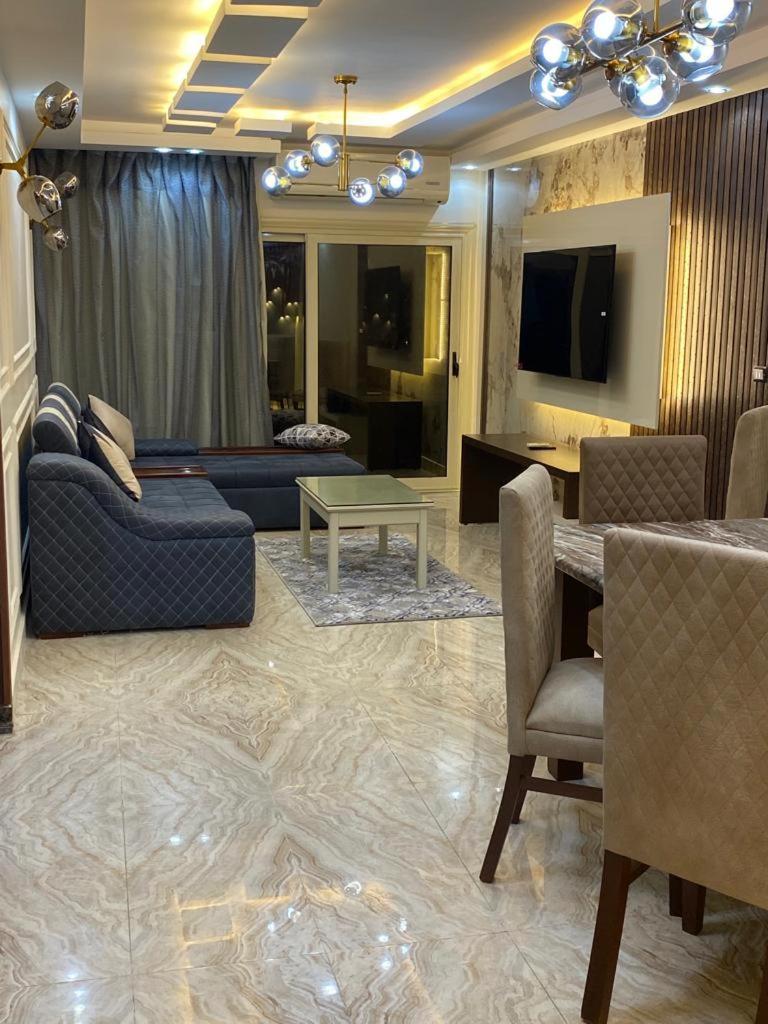 Square - Brand New Luxury With Stunning Sea View *