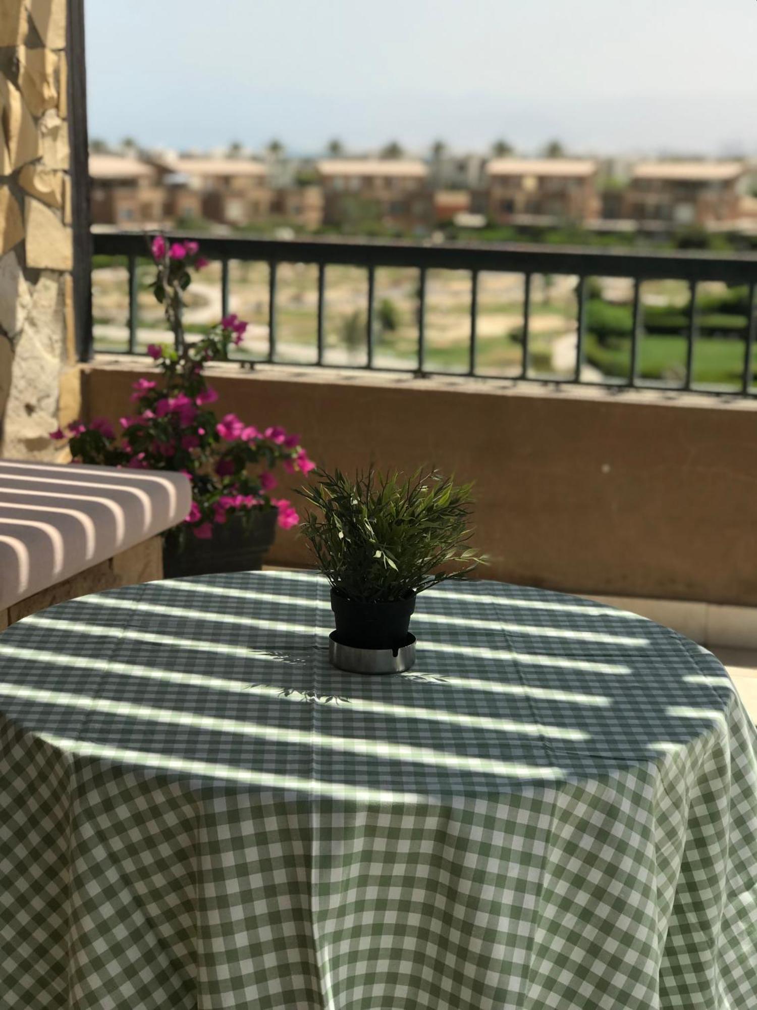 Marina Wadi Degla Families Only Pool View 2nd Floor 6 Adults *